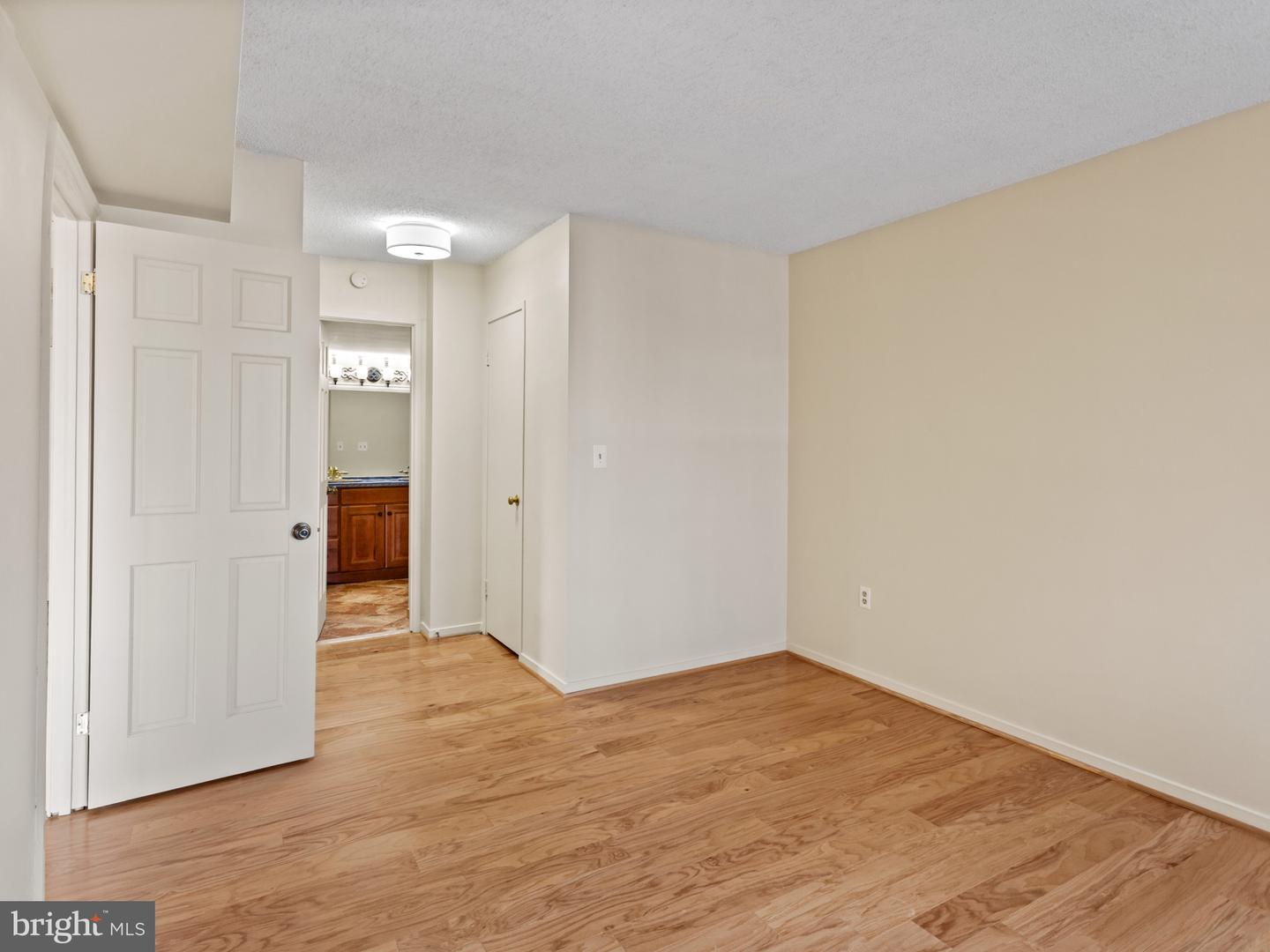 2320 WISCONSIN AVE NW #206, WASHINGTON, District Of Columbia 20007, 1 Bedroom Bedrooms, ,1 BathroomBathrooms,Residential,For sale,2320 WISCONSIN AVE NW #206,DCDC2239368 MLS # DCDC2239368