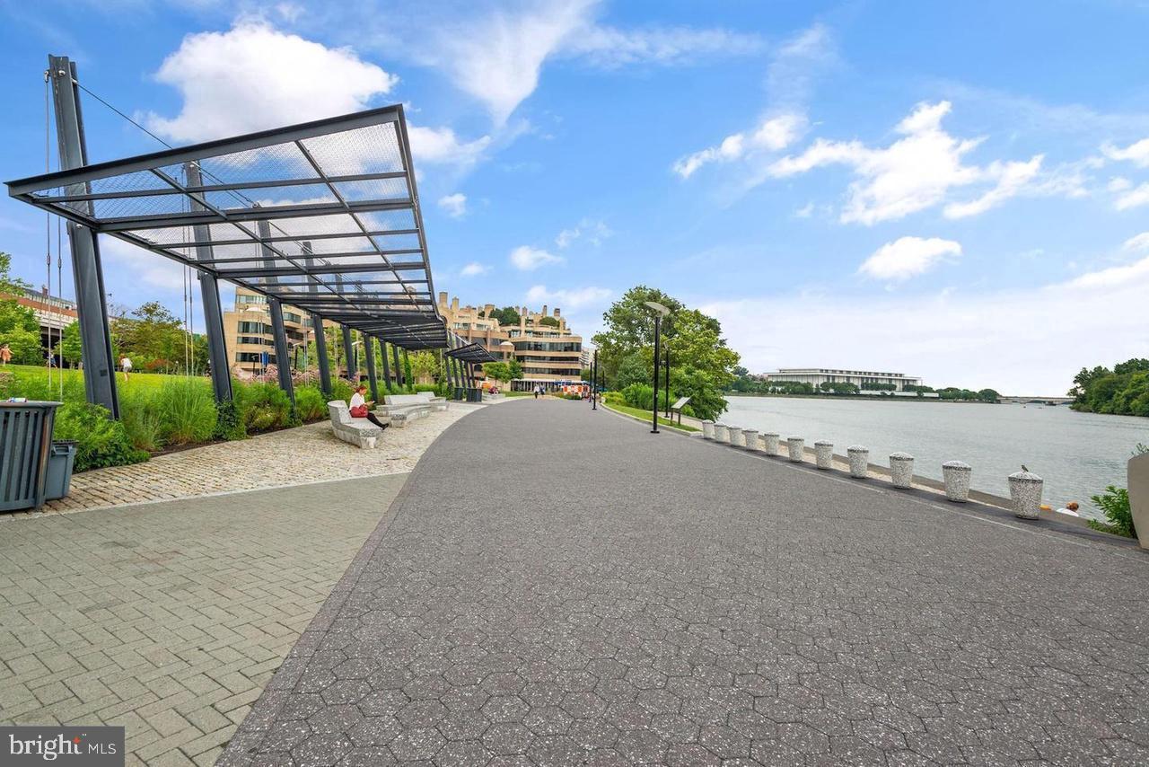 2320 WISCONSIN AVE NW #206, WASHINGTON, District Of Columbia 20007, 1 Bedroom Bedrooms, ,1 BathroomBathrooms,Residential,For sale,2320 WISCONSIN AVE NW #206,DCDC2239368 MLS # DCDC2239368