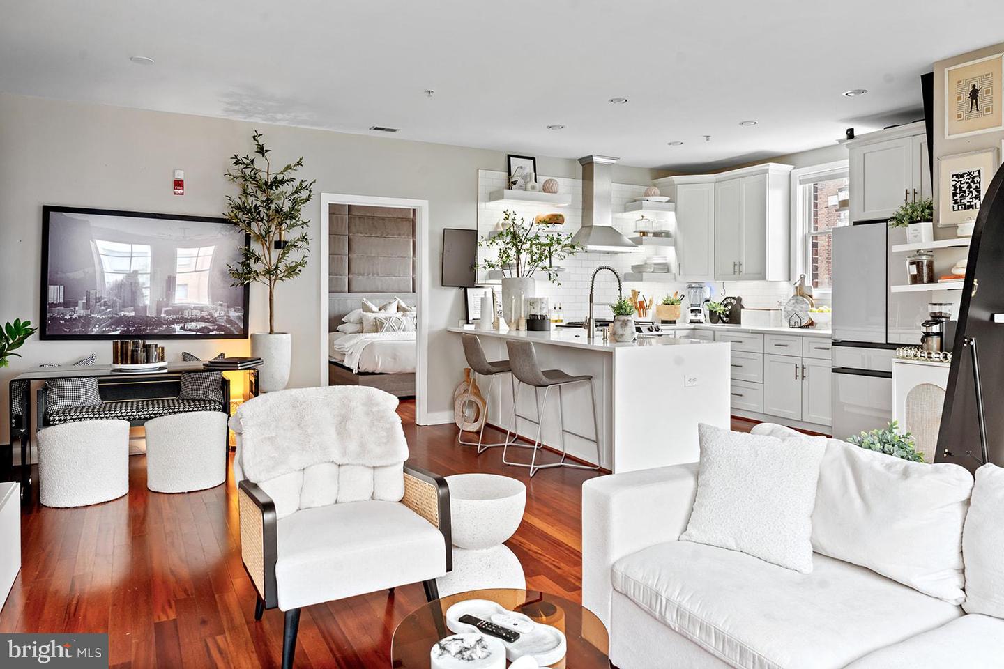 181 E REED AVE #207, ALEXANDRIA, Virginia 22305, 2 Bedrooms Bedrooms, ,2 BathroomsBathrooms,Residential,For sale,181 E REED AVE #207,VAAX2047814 MLS # VAAX2047814