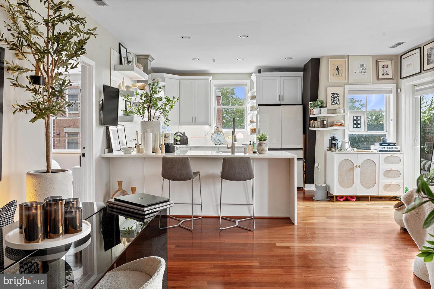 181 E REED AVE #207, ALEXANDRIA, Virginia 22305, 2 Bedrooms Bedrooms, ,2 BathroomsBathrooms,Residential,For sale,181 E REED AVE #207,VAAX2047814 MLS # VAAX2047814