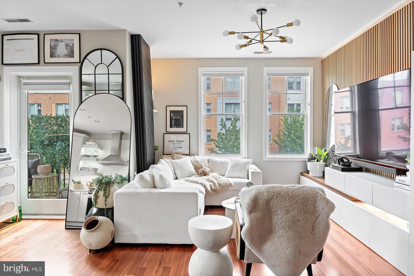 181 E REED AVE #207, ALEXANDRIA, Virginia 22305, 2 Bedrooms Bedrooms, ,2 BathroomsBathrooms,Residential,For sale,181 E REED AVE #207,VAAX2047814 MLS # VAAX2047814