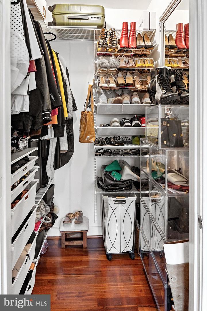 181 E REED AVE #207, ALEXANDRIA, Virginia 22305, 2 Bedrooms Bedrooms, ,2 BathroomsBathrooms,Residential,For sale,181 E REED AVE #207,VAAX2047814 MLS # VAAX2047814