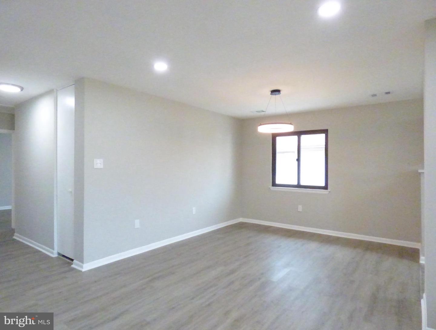 8420 HUERTA CT #162, ALEXANDRIA, Virginia 22309, 2 Bedrooms Bedrooms, ,1 BathroomBathrooms,Residential,For sale,8420 HUERTA CT #162,VAFX2258422 MLS # VAFX2258422