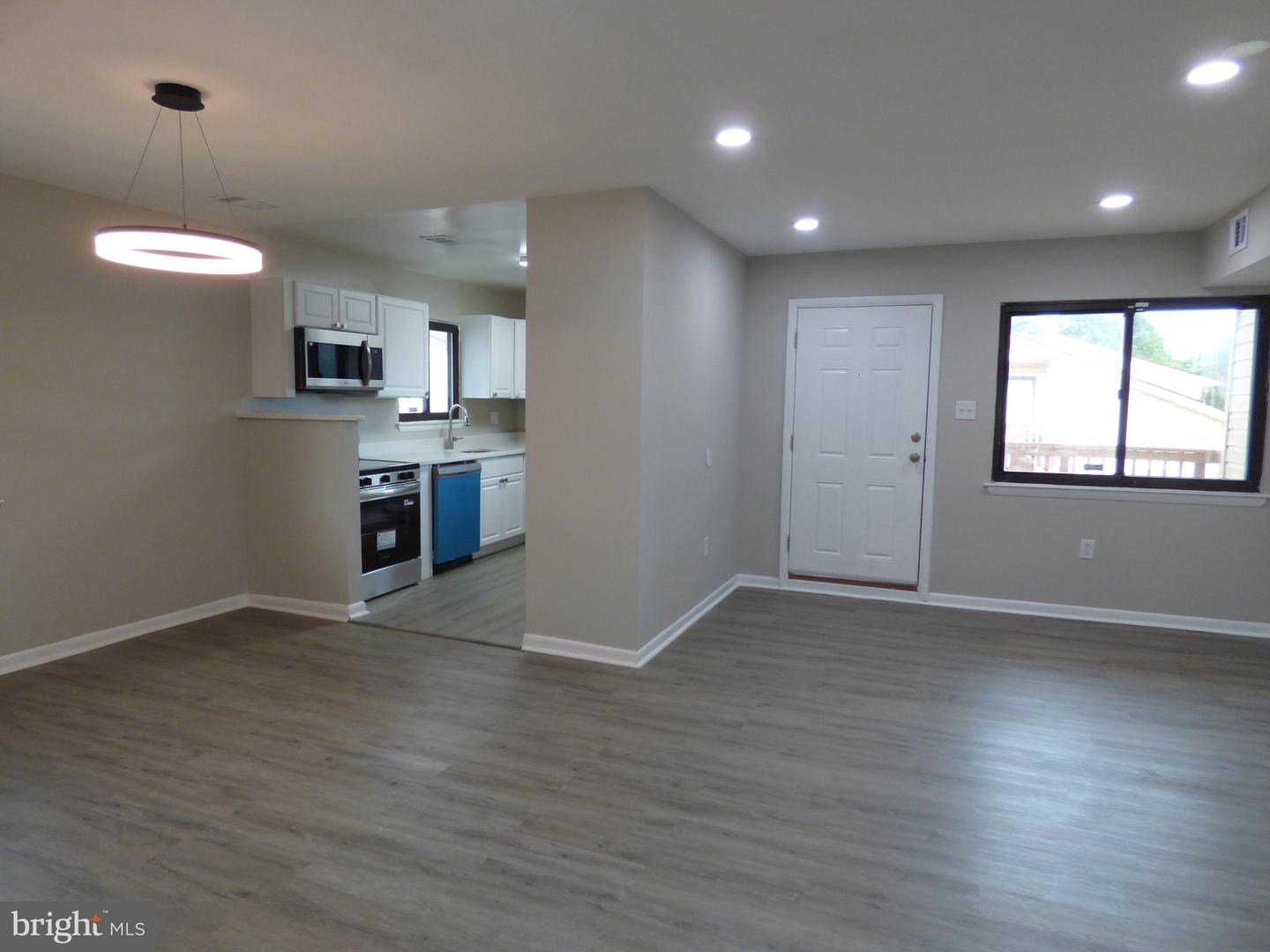 8420 HUERTA CT #162, ALEXANDRIA, Virginia 22309, 2 Bedrooms Bedrooms, ,1 BathroomBathrooms,Residential,For sale,8420 HUERTA CT #162,VAFX2258422 MLS # VAFX2258422