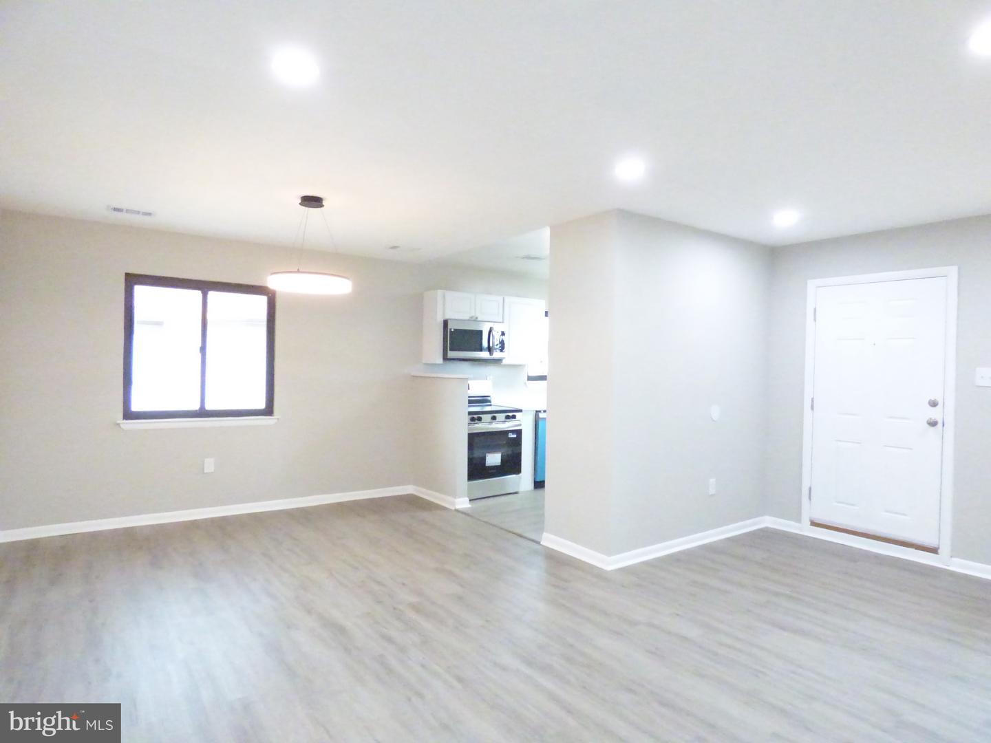 8420 HUERTA CT #162, ALEXANDRIA, Virginia 22309, 2 Bedrooms Bedrooms, ,1 BathroomBathrooms,Residential,For sale,8420 HUERTA CT #162,VAFX2258422 MLS # VAFX2258422