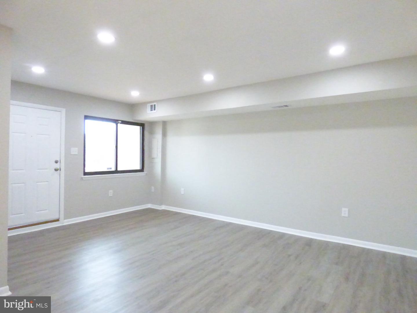 8420 HUERTA CT #162, ALEXANDRIA, Virginia 22309, 2 Bedrooms Bedrooms, ,1 BathroomBathrooms,Residential,For sale,8420 HUERTA CT #162,VAFX2258422 MLS # VAFX2258422