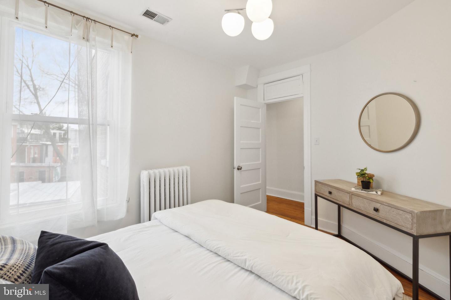 659 MARYLAND AVE NE, WASHINGTON, District Of Columbia 20002, 4 Bedrooms Bedrooms, ,3 BathroomsBathrooms,Residential,For sale,659 MARYLAND AVE NE,DCDC2220282 MLS # DCDC2220282 659 MARYLAND AVE NE, WASHINGTON, District Of Columbia 20002, 4 Bedrooms Bedrooms, ,3 BathroomsBathrooms,Residential,For sale,659 MARYLAND AVE NE,DCDC2220282 MLS # DCDC2220282