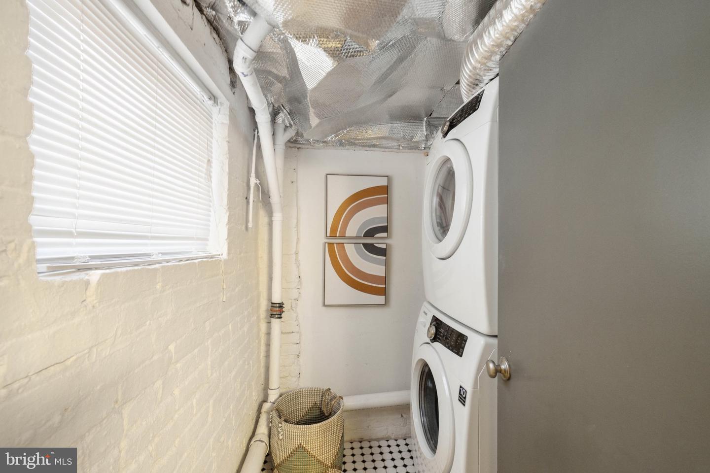 659 MARYLAND AVE NE, WASHINGTON, District Of Columbia 20002, 4 Bedrooms Bedrooms, ,3 BathroomsBathrooms,Residential,For sale,659 MARYLAND AVE NE,DCDC2220282 MLS # DCDC2220282 659 MARYLAND AVE NE, WASHINGTON, District Of Columbia 20002, 4 Bedrooms Bedrooms, ,3 BathroomsBathrooms,Residential,For sale,659 MARYLAND AVE NE,DCDC2220282 MLS # DCDC2220282