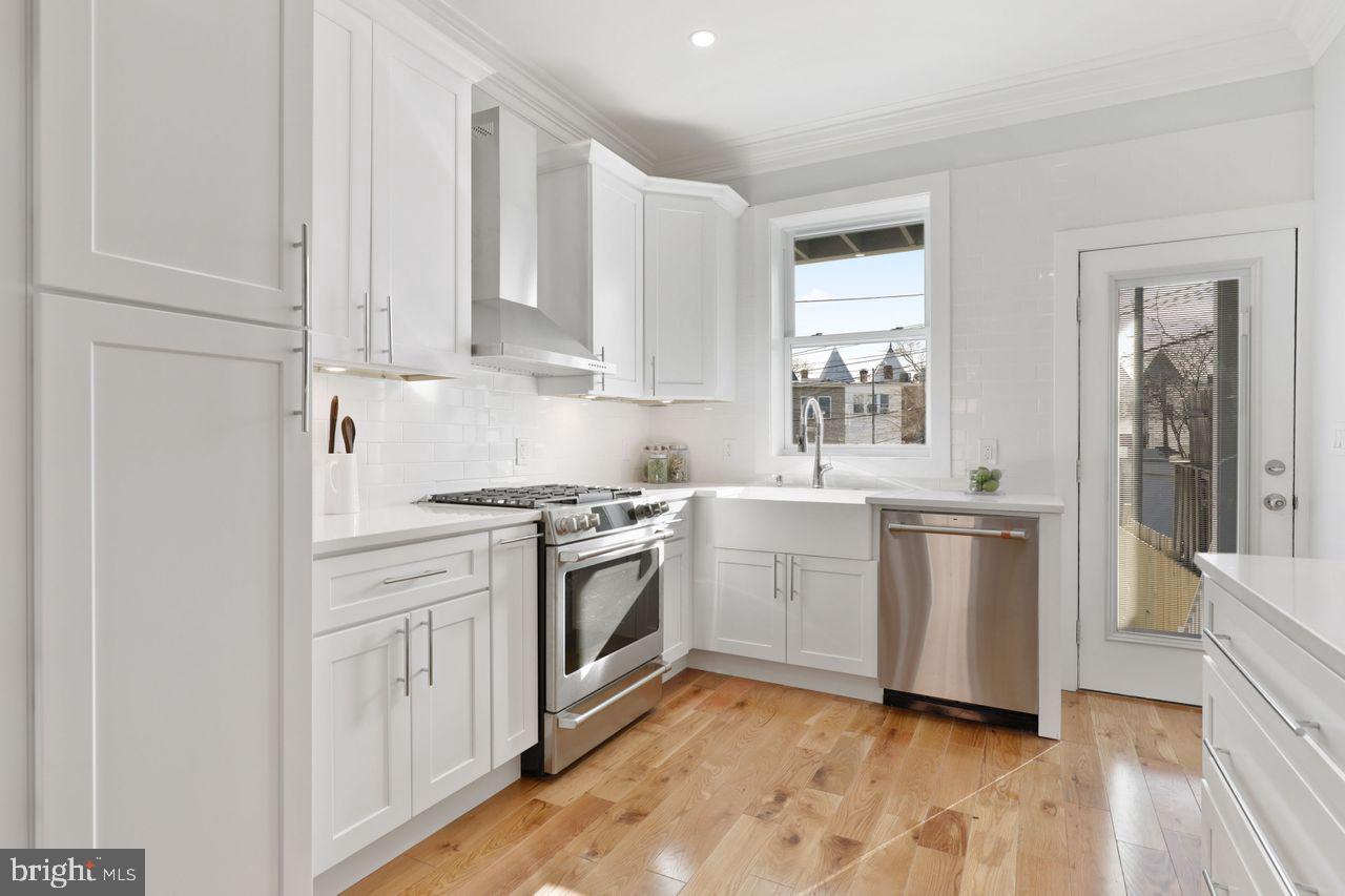 1023 FLORIDA AVE NE, WASHINGTON, District Of Columbia 20002, 5 Bedrooms Bedrooms, ,3 BathroomsBathrooms,Residential,For sale,1023 FLORIDA AVE NE,DCDC2220562 MLS # DCDC2220562