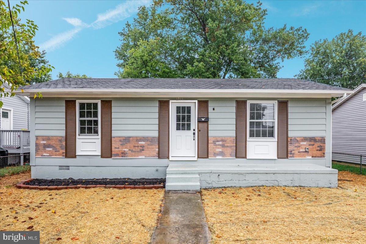 1311 MONROE AVE, FRONT ROYAL, Virginia 22630, 2 Bedrooms Bedrooms, ,1 BathroomBathrooms,Residential,For sale,1311 MONROE AVE,VAWR2012222 MLS # VAWR2012222