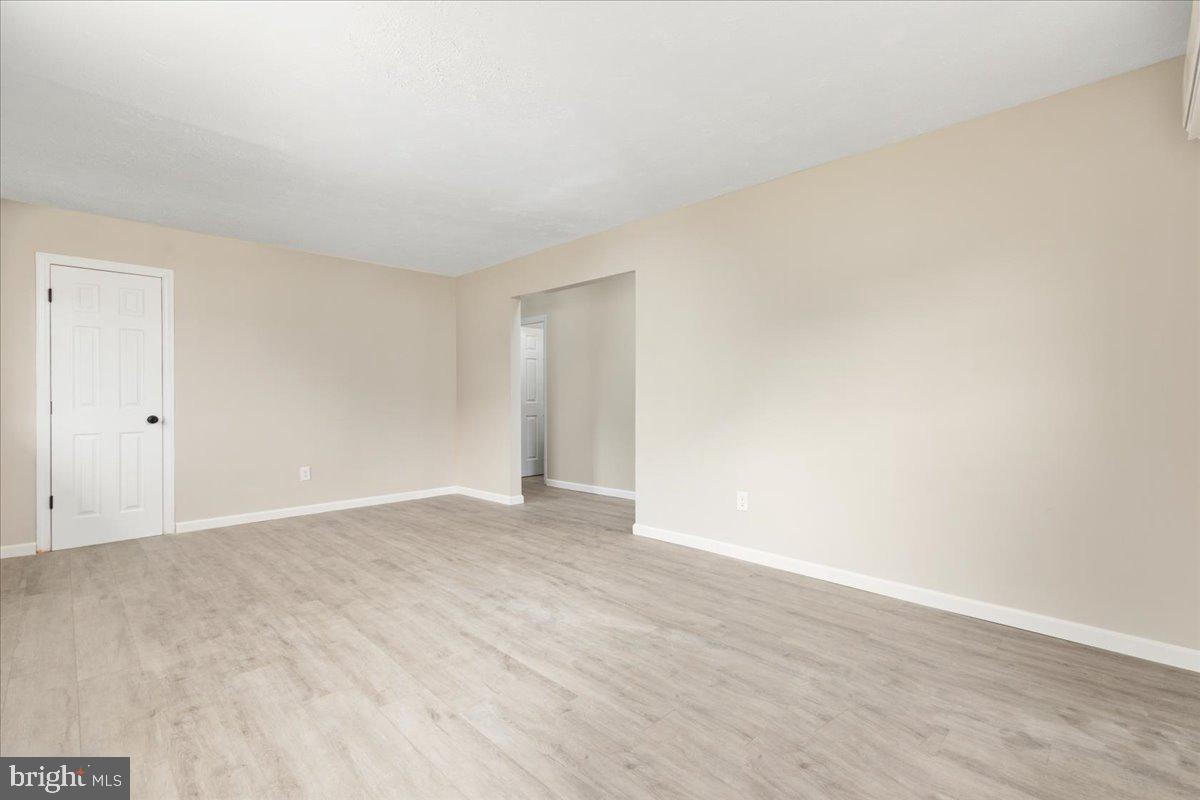 1311 MONROE AVE, FRONT ROYAL, Virginia 22630, 2 Bedrooms Bedrooms, ,1 BathroomBathrooms,Residential,For sale,1311 MONROE AVE,VAWR2012222 MLS # VAWR2012222