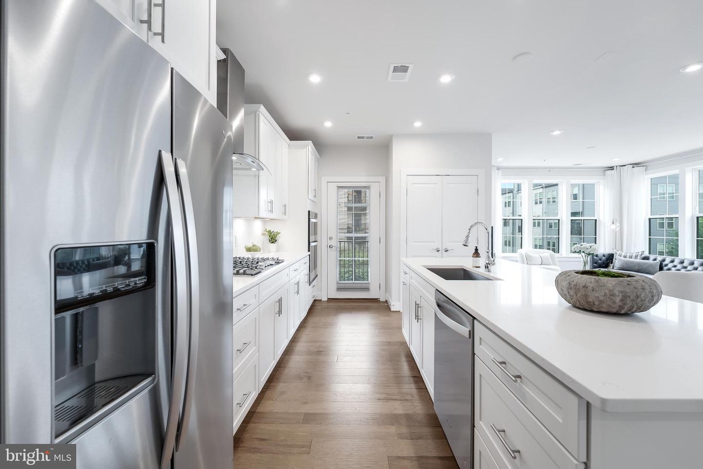 2320 FIELD POINT RD #201, HERNDON, Virginia 20171, 2 Bedrooms Bedrooms, ,2 BathroomsBathrooms,Residential,For sale,2320 FIELD POINT RD #201,VAFX2267156 MLS # VAFX2267156