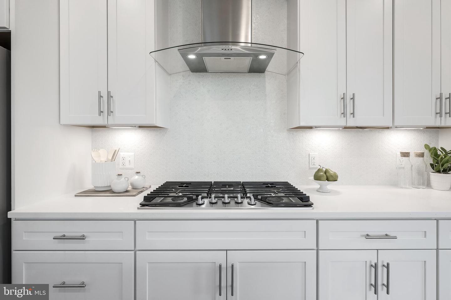 2320 FIELD POINT RD #201, HERNDON, Virginia 20171, 2 Bedrooms Bedrooms, ,2 BathroomsBathrooms,Residential,For sale,2320 FIELD POINT RD #201,VAFX2267156 MLS # VAFX2267156