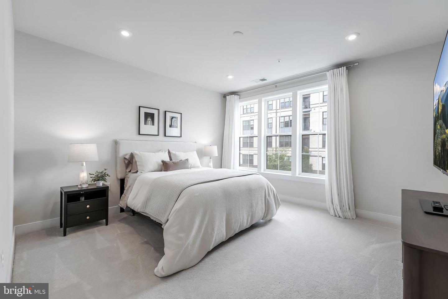 2320 FIELD POINT RD #201, HERNDON, Virginia 20171, 2 Bedrooms Bedrooms, ,2 BathroomsBathrooms,Residential,For sale,2320 FIELD POINT RD #201,VAFX2267156 MLS # VAFX2267156