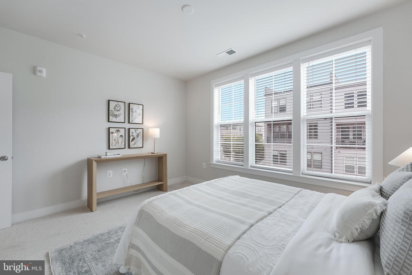 2320 FIELD POINT RD #201, HERNDON, Virginia 20171, 2 Bedrooms Bedrooms, ,2 BathroomsBathrooms,Residential,For sale,2320 FIELD POINT RD #201,VAFX2267156 MLS # VAFX2267156