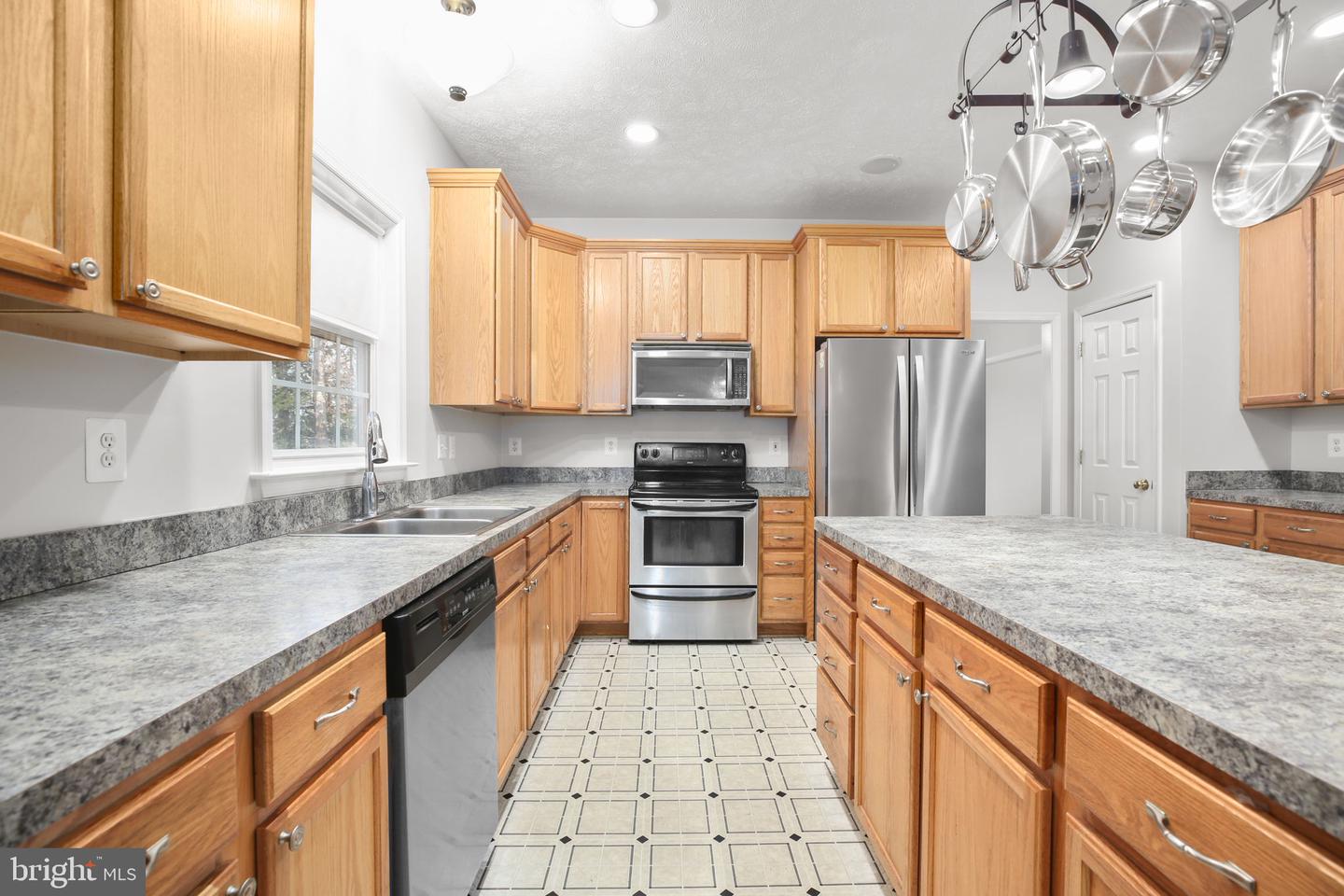 10504 BIG HORN DR, FREDERICKSBURG, Virginia 22407, 4 Bedrooms Bedrooms, ,2 BathroomsBathrooms,Residential,For sale,10504 BIG HORN DR,VASP2036304 MLS # VASP2036304