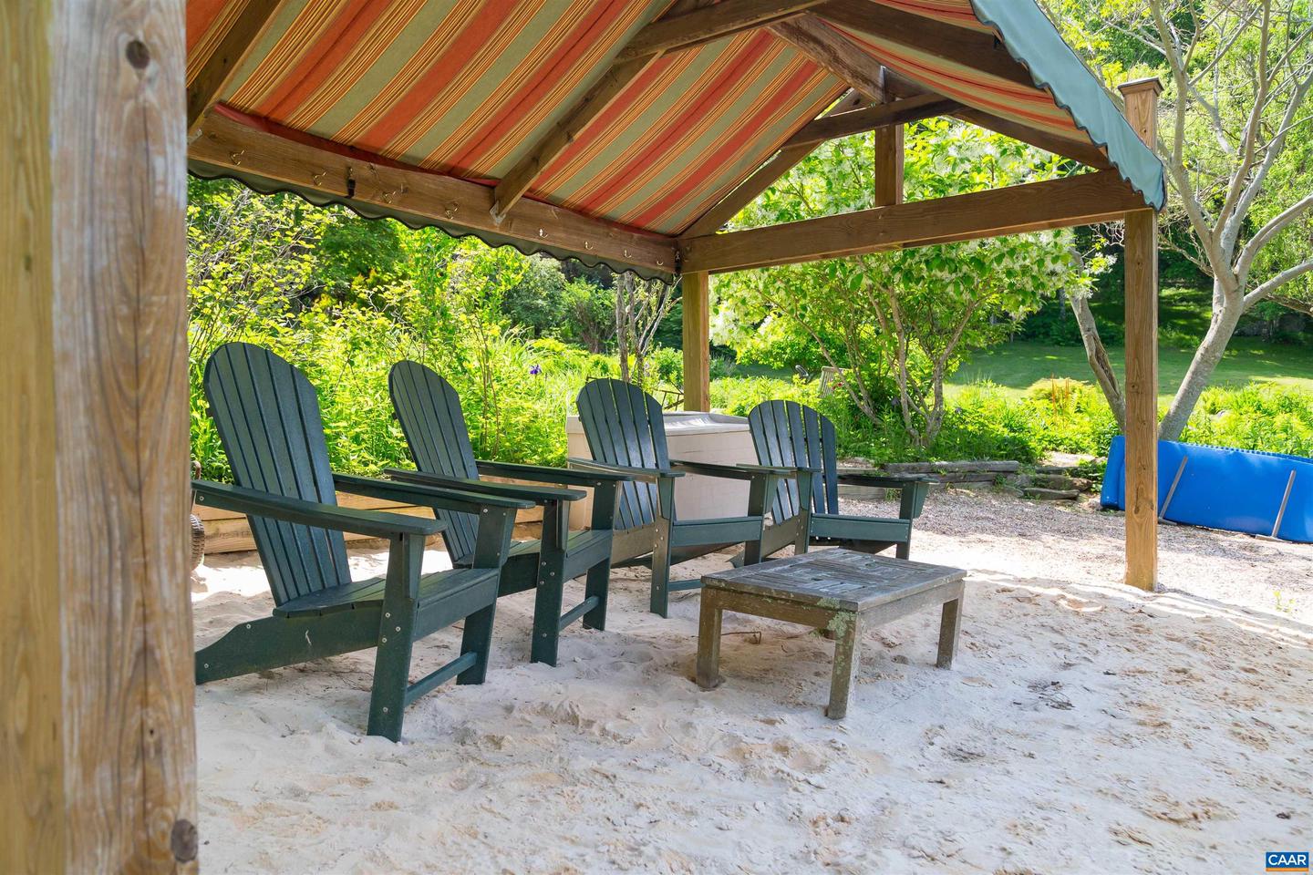 170 & 174 SARVISBERRY LN SW, FLOYD, Virginia 24091, 6 Bedrooms Bedrooms, ,6 BathroomsBathrooms,Residential,For sale,170 & 174 SARVISBERRY LN SW,669138 MLS # 669138