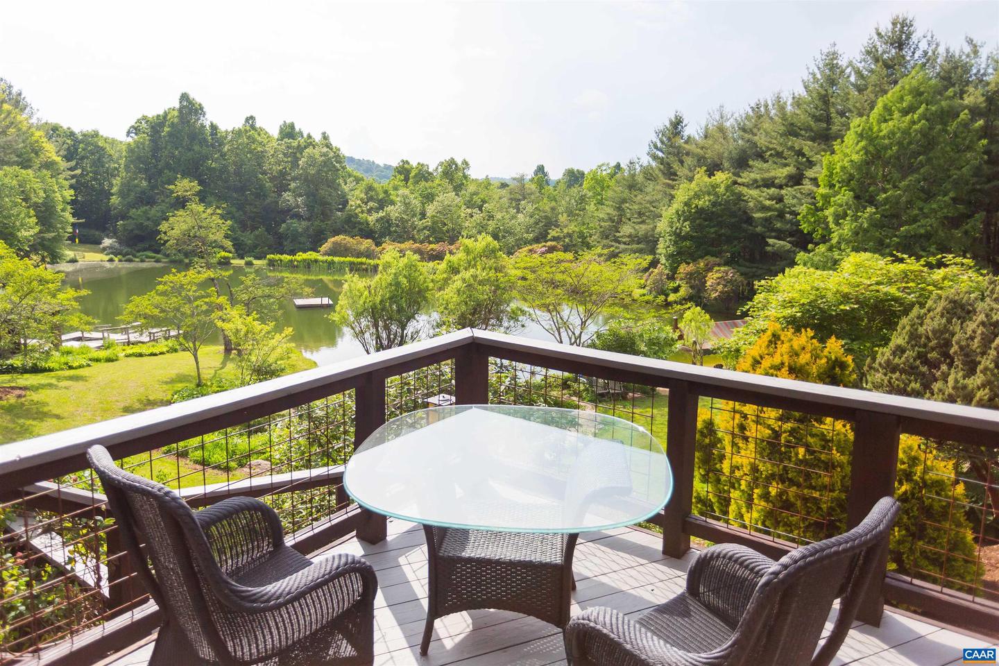 170 & 174 SARVISBERRY LN SW, FLOYD, Virginia 24091, 6 Bedrooms Bedrooms, ,6 BathroomsBathrooms,Residential,For sale,170 & 174 SARVISBERRY LN SW,669138 MLS # 669138