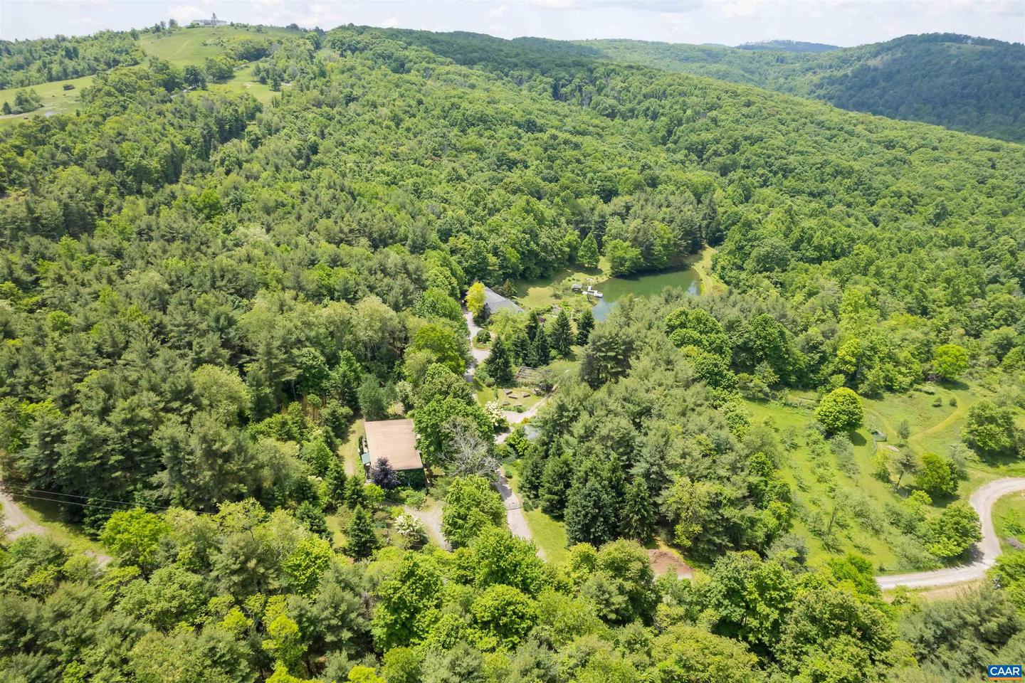 170 & 174 SARVISBERRY LN SW, FLOYD, Virginia 24091, 6 Bedrooms Bedrooms, ,6 BathroomsBathrooms,Residential,For sale,170 & 174 SARVISBERRY LN SW,669138 MLS # 669138