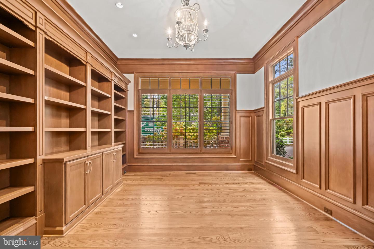 4801 29TH ST N, ARLINGTON, Virginia 22207, 5 Bedrooms Bedrooms, ,4 BathroomsBathrooms,Residential,For sale,4801 29TH ST N,VAAR2064038 MLS # VAAR2064038 4801 29TH ST N, ARLINGTON, Virginia 22207, 5 Bedrooms Bedrooms, ,4 BathroomsBathrooms,Residential,For sale,4801 29TH ST N,VAAR2064038 MLS # VAAR2064038