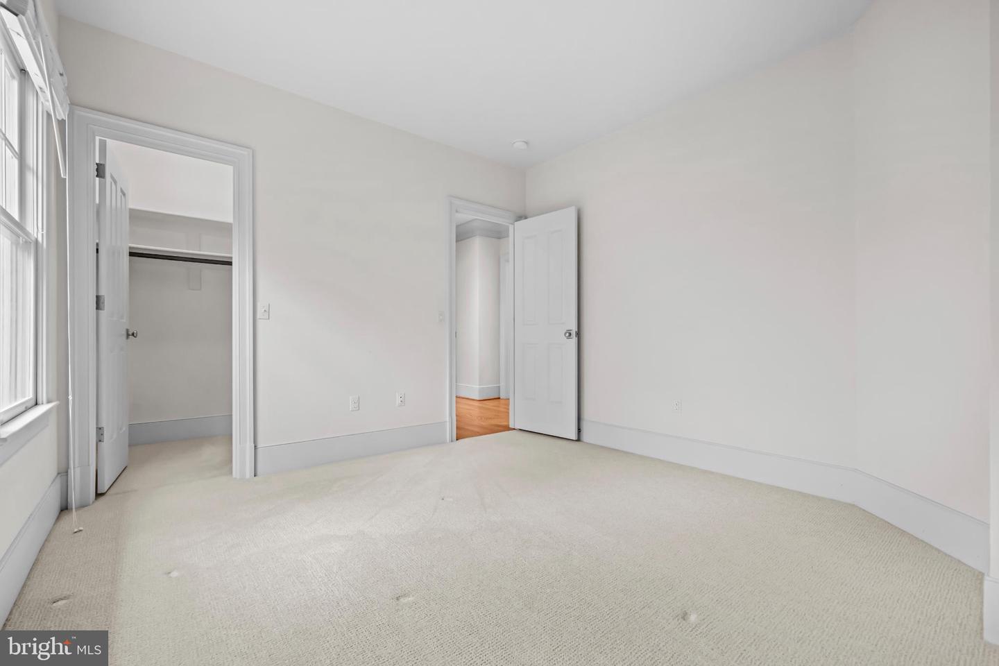 4801 29TH ST N, ARLINGTON, Virginia 22207, 5 Bedrooms Bedrooms, ,4 BathroomsBathrooms,Residential,For sale,4801 29TH ST N,VAAR2064038 MLS # VAAR2064038 4801 29TH ST N, ARLINGTON, Virginia 22207, 5 Bedrooms Bedrooms, ,4 BathroomsBathrooms,Residential,For sale,4801 29TH ST N,VAAR2064038 MLS # VAAR2064038