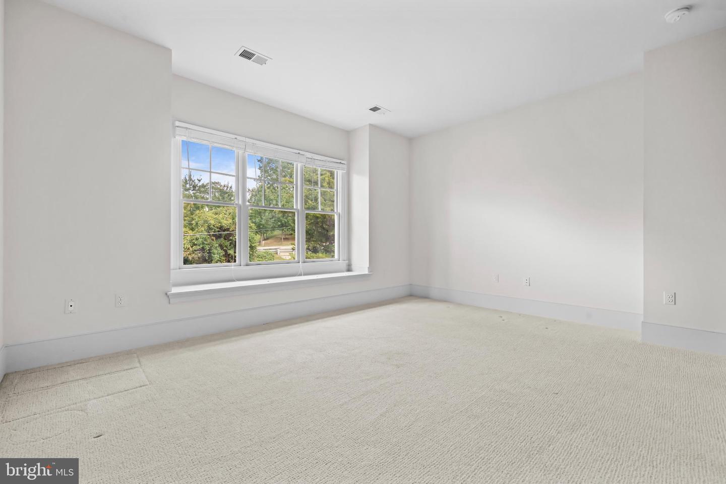 4801 29TH ST N, ARLINGTON, Virginia 22207, 5 Bedrooms Bedrooms, ,4 BathroomsBathrooms,Residential,For sale,4801 29TH ST N,VAAR2064038 MLS # VAAR2064038 4801 29TH ST N, ARLINGTON, Virginia 22207, 5 Bedrooms Bedrooms, ,4 BathroomsBathrooms,Residential,For sale,4801 29TH ST N,VAAR2064038 MLS # VAAR2064038