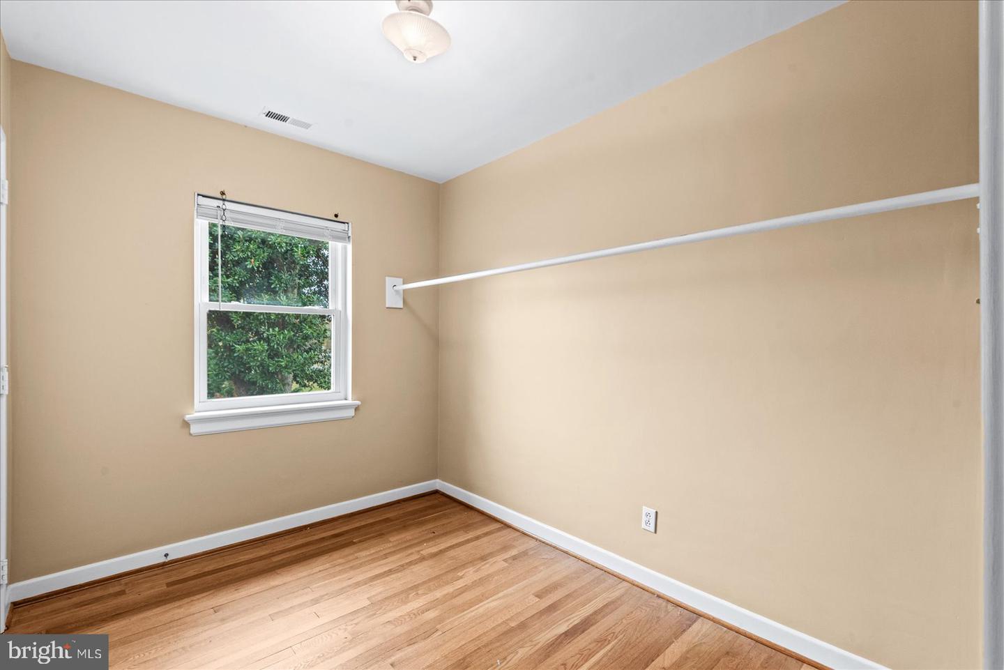 419 S WATER LN, TAPPAHANNOCK, Virginia 22560, 4 Bedrooms Bedrooms, ,2 BathroomsBathrooms,Residential,For sale,419 S WATER LN,VAES2002036 MLS # VAES2002036