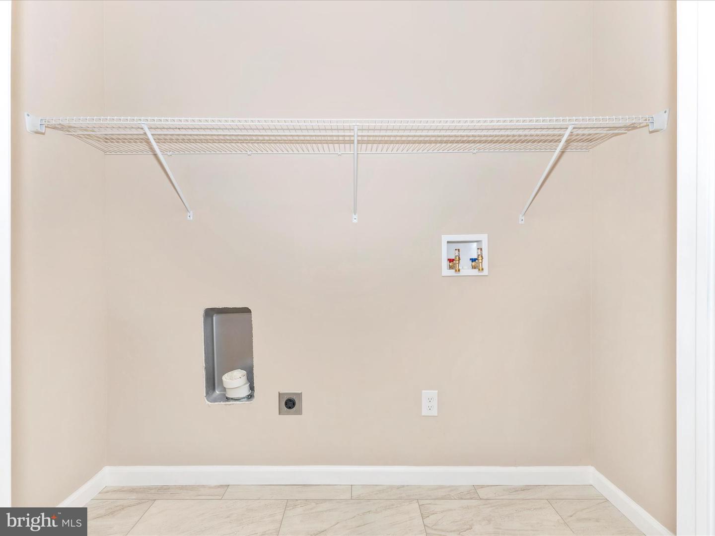 4820 HAYES ST NE, WASHINGTON, District Of Columbia 20019, 4 Bedrooms Bedrooms, 11 Rooms Rooms,3 BathroomsBathrooms,Residential,For sale,4820 HAYES ST NE,DCDC2227628 MLS # DCDC2227628