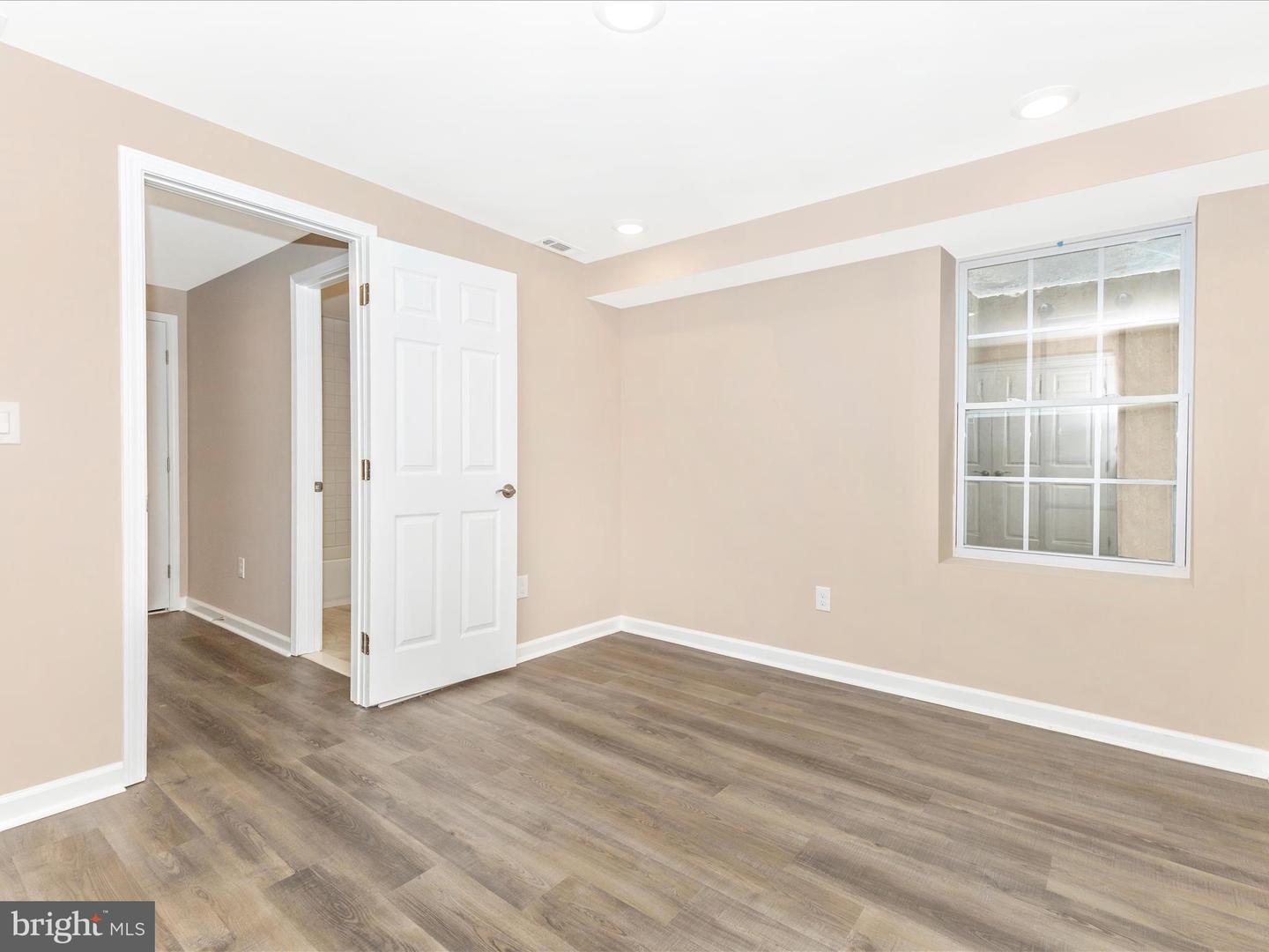 4820 HAYES ST NE, WASHINGTON, District Of Columbia 20019, 4 Bedrooms Bedrooms, 11 Rooms Rooms,3 BathroomsBathrooms,Residential,For sale,4820 HAYES ST NE,DCDC2227628 MLS # DCDC2227628