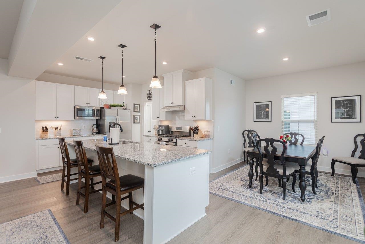 2754 RIDGE HAVEN DR, ROCKINGHAM, Virginia 22801, 4 Bedrooms Bedrooms, ,2 BathroomsBathrooms,Residential,2754 RIDGE HAVEN DR,672140 MLS # 672140