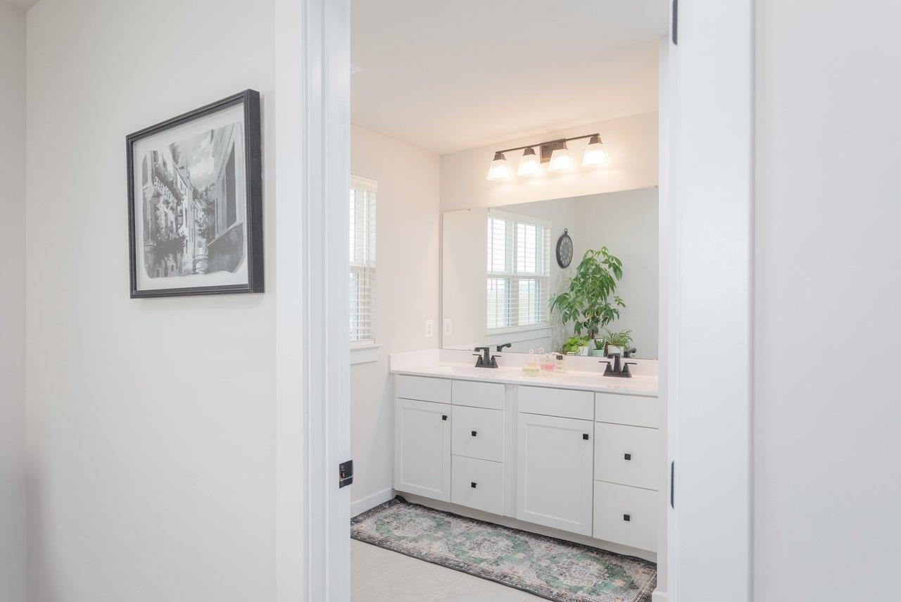 2754 RIDGE HAVEN DR, ROCKINGHAM, Virginia 22801, 4 Bedrooms Bedrooms, ,2 BathroomsBathrooms,Residential,2754 RIDGE HAVEN DR,672140 MLS # 672140