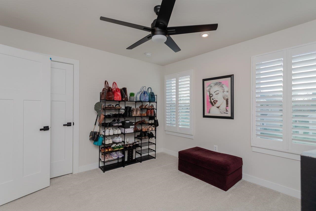 2754 RIDGE HAVEN DR, ROCKINGHAM, Virginia 22801, 4 Bedrooms Bedrooms, ,2 BathroomsBathrooms,Residential,2754 RIDGE HAVEN DR,672140 MLS # 672140