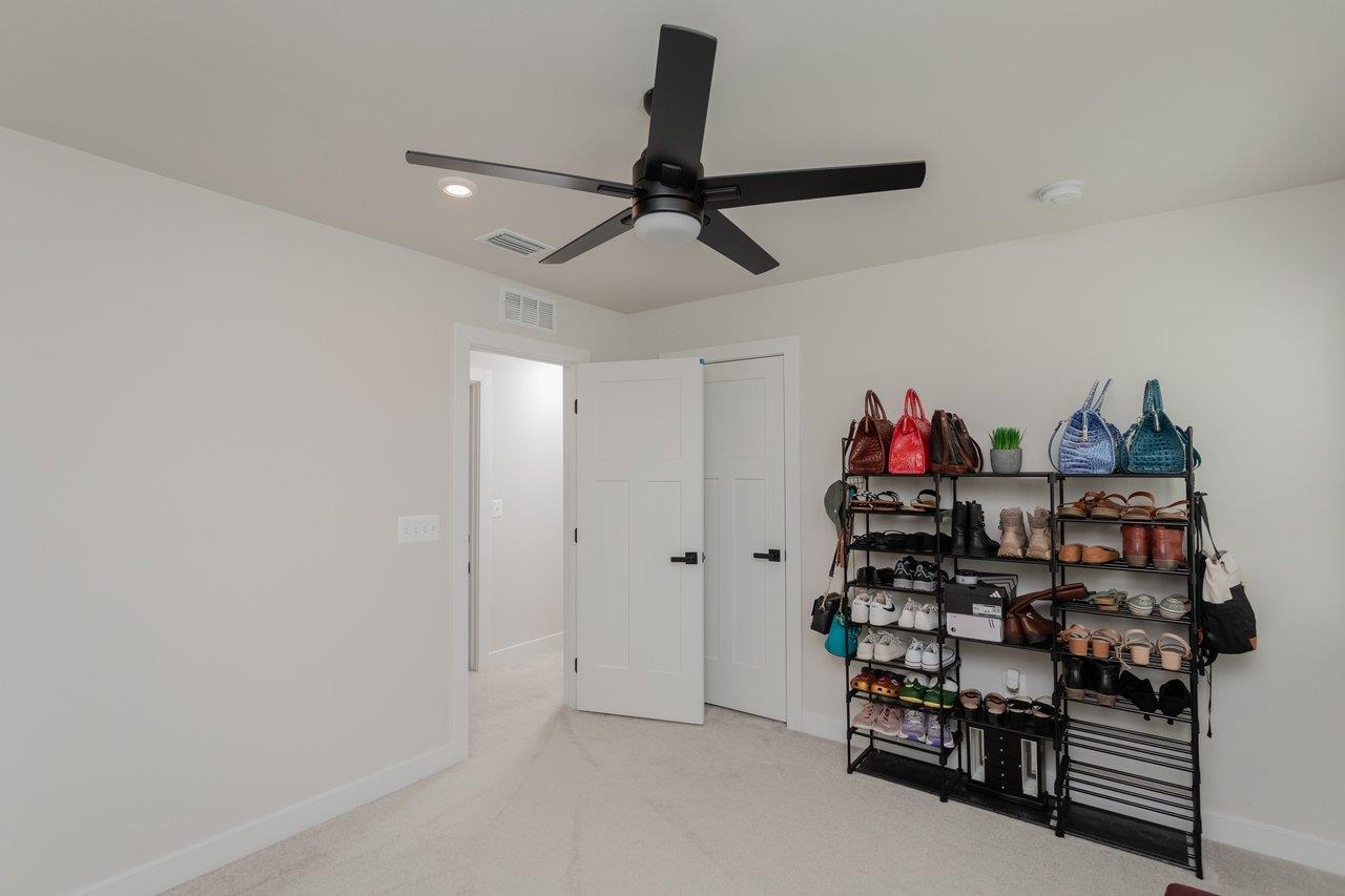 2754 RIDGE HAVEN DR, ROCKINGHAM, Virginia 22801, 4 Bedrooms Bedrooms, ,2 BathroomsBathrooms,Residential,2754 RIDGE HAVEN DR,672140 MLS # 672140