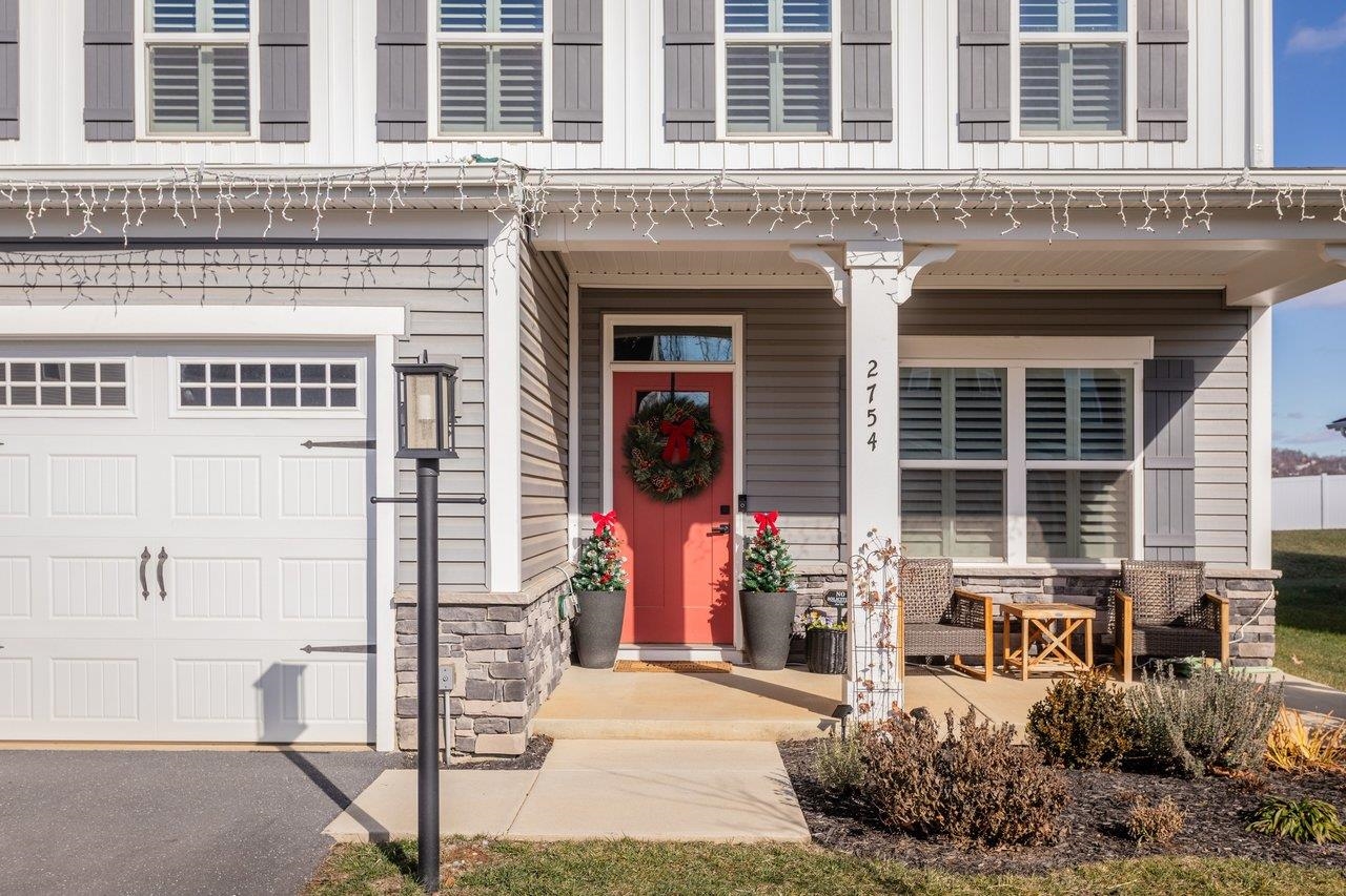 2754 RIDGE HAVEN DR, ROCKINGHAM, Virginia 22801, 4 Bedrooms Bedrooms, ,2 BathroomsBathrooms,Residential,2754 RIDGE HAVEN DR,672140 MLS # 672140