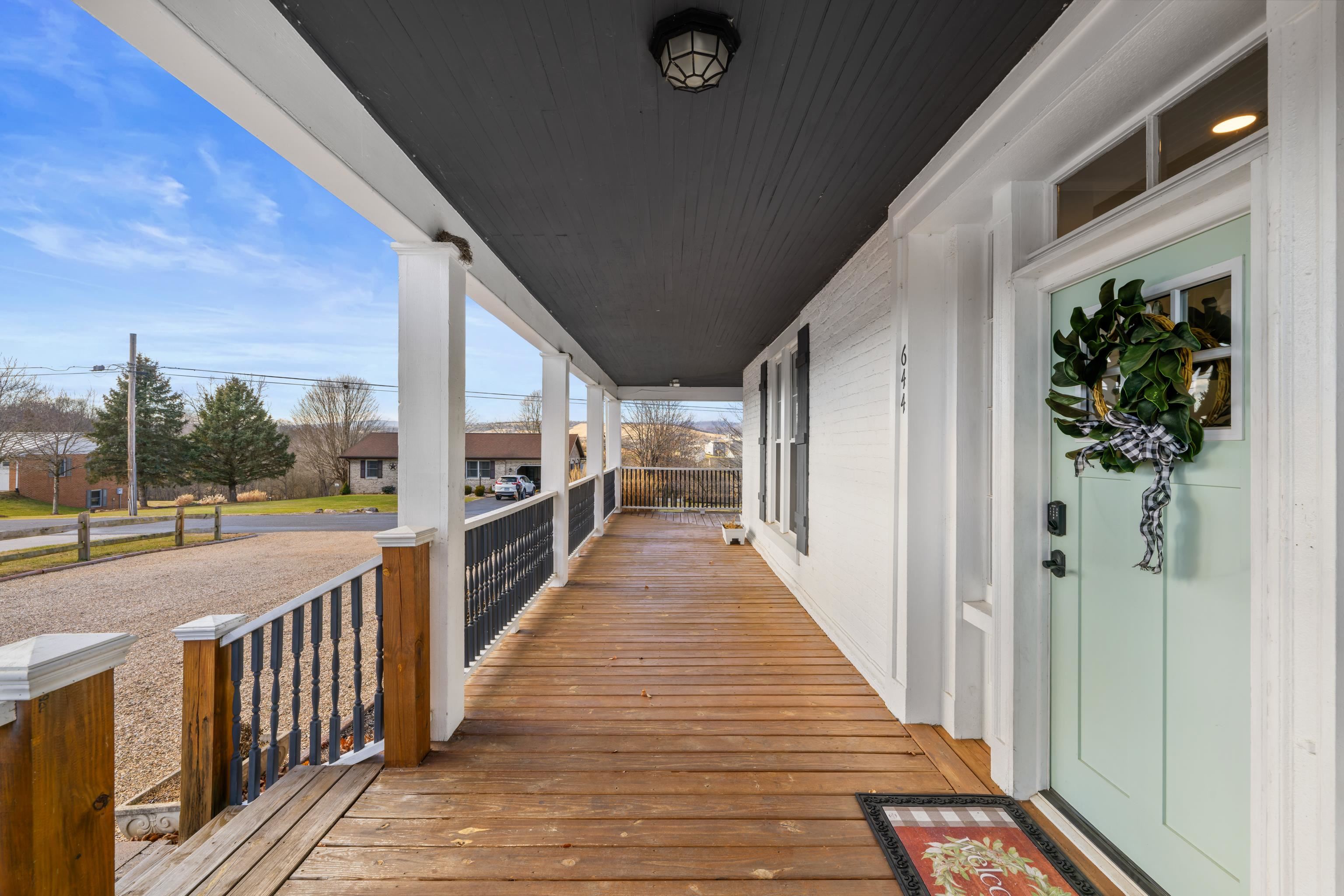 644 EARLY DR, BROADWAY, Virginia 22815, 6 Bedrooms Bedrooms, ,4 BathroomsBathrooms,Residential,644 EARLY DR,672149 MLS # 672149