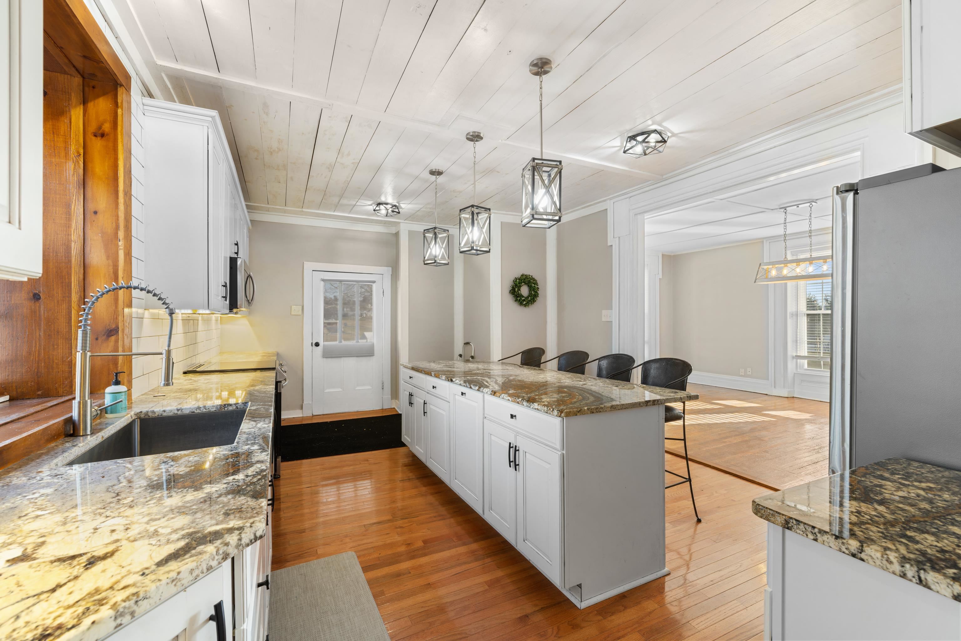 644 EARLY DR, BROADWAY, Virginia 22815, 6 Bedrooms Bedrooms, ,4 BathroomsBathrooms,Residential,644 EARLY DR,672149 MLS # 672149