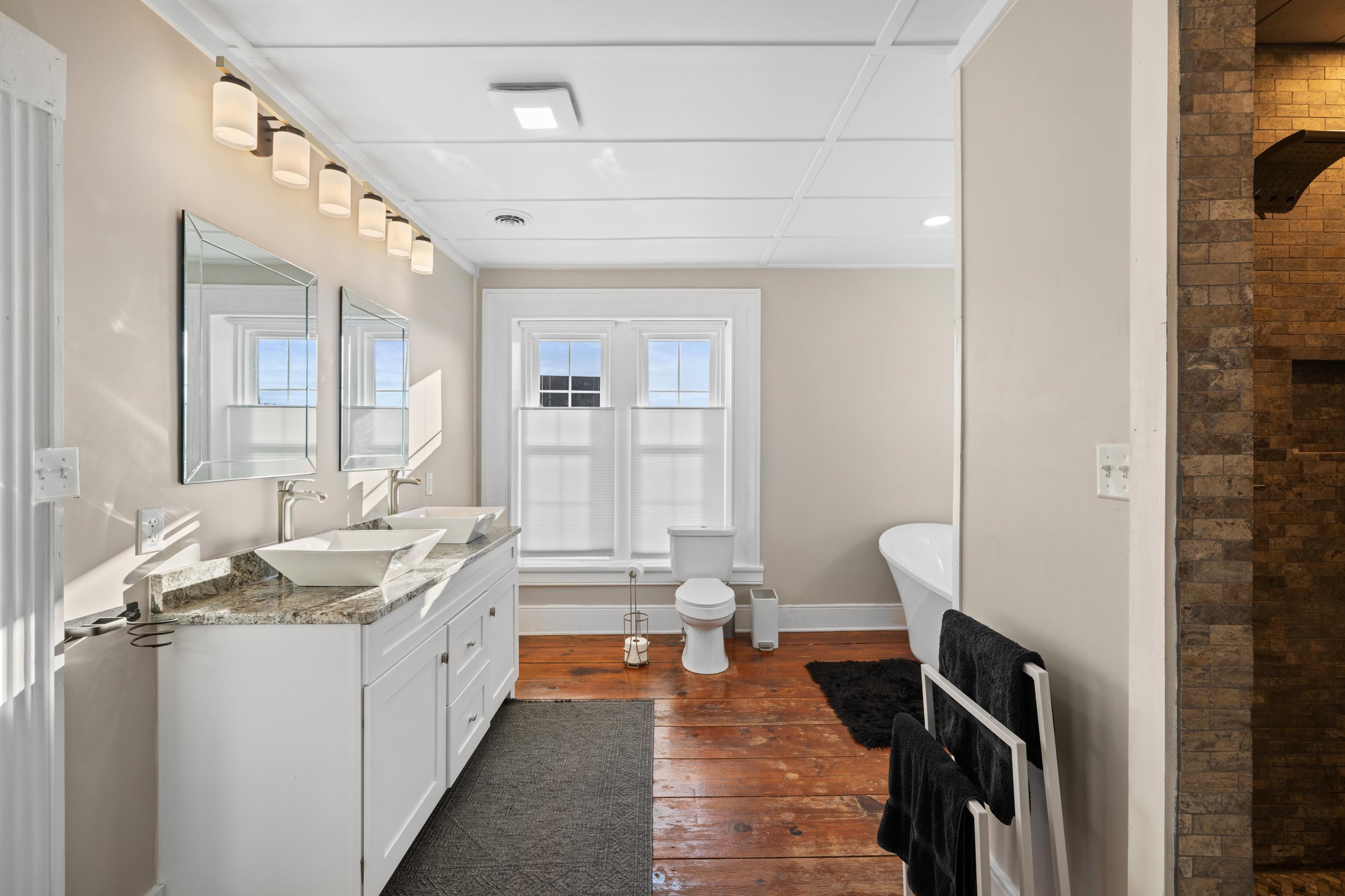 644 EARLY DR, BROADWAY, Virginia 22815, 6 Bedrooms Bedrooms, ,4 BathroomsBathrooms,Residential,644 EARLY DR,672149 MLS # 672149