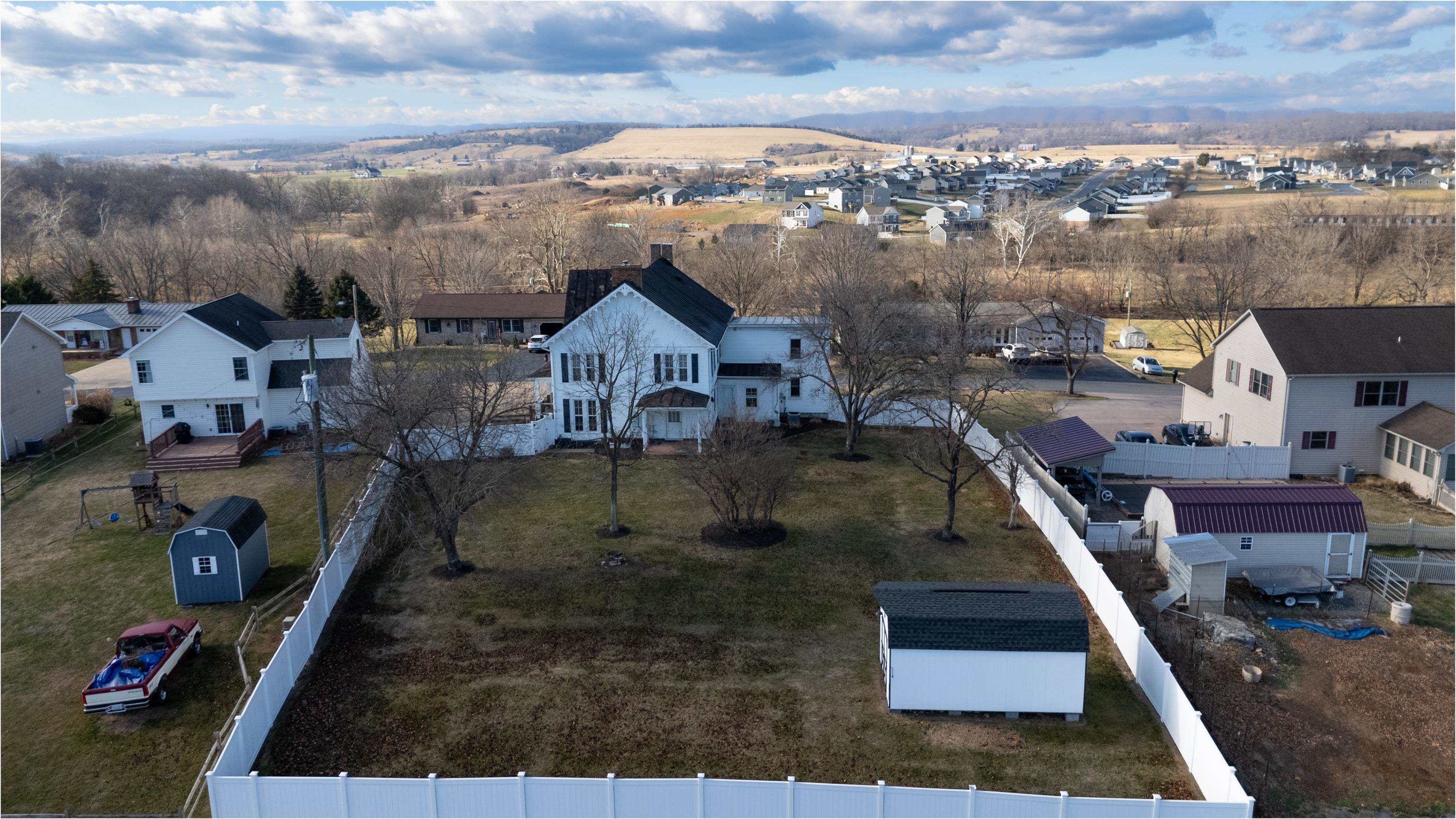 644 EARLY DR, BROADWAY, Virginia 22815, 6 Bedrooms Bedrooms, ,4 BathroomsBathrooms,Residential,644 EARLY DR,672149 MLS # 672149