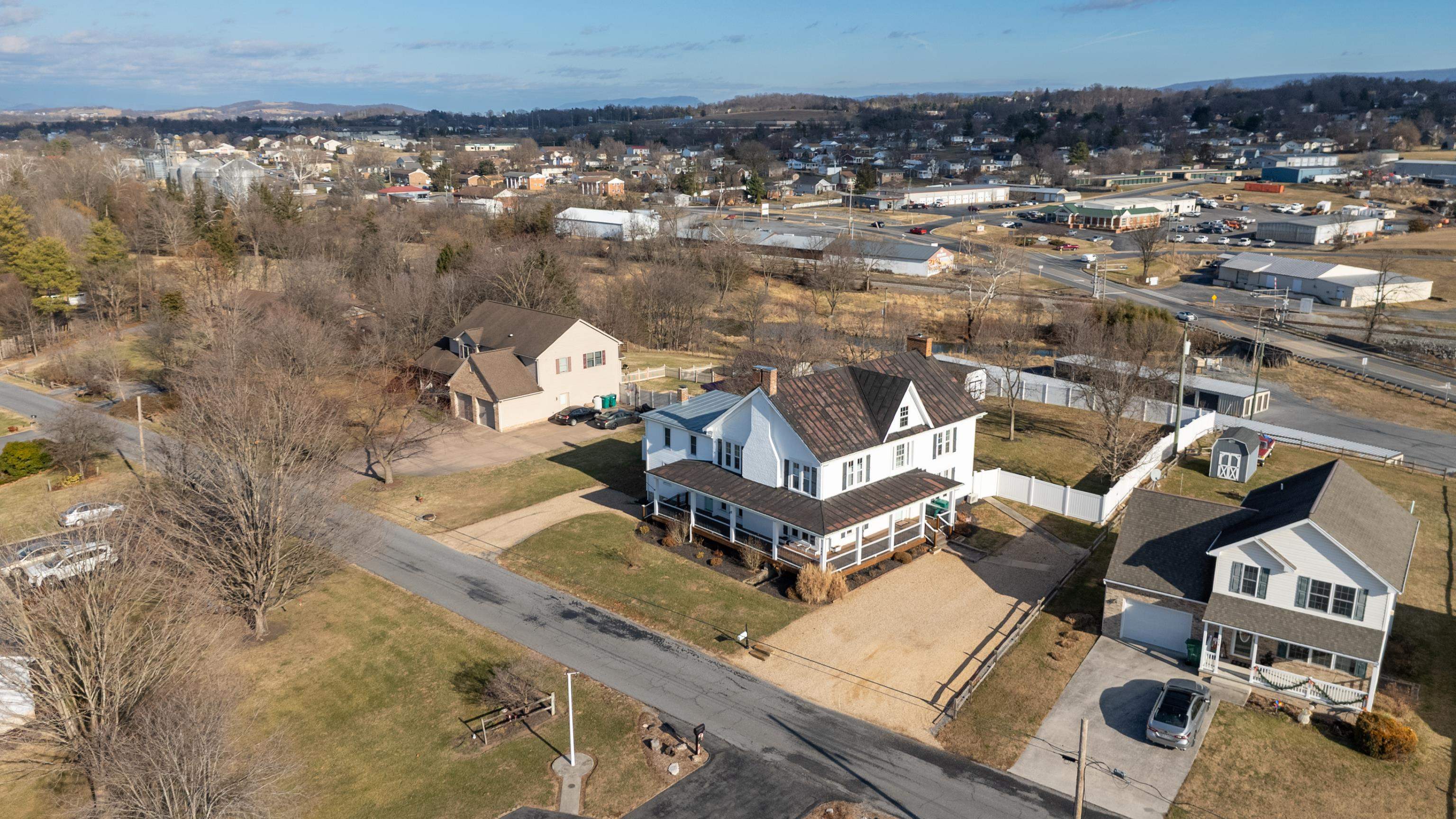 644 EARLY DR, BROADWAY, Virginia 22815, 6 Bedrooms Bedrooms, ,4 BathroomsBathrooms,Residential,644 EARLY DR,672149 MLS # 672149