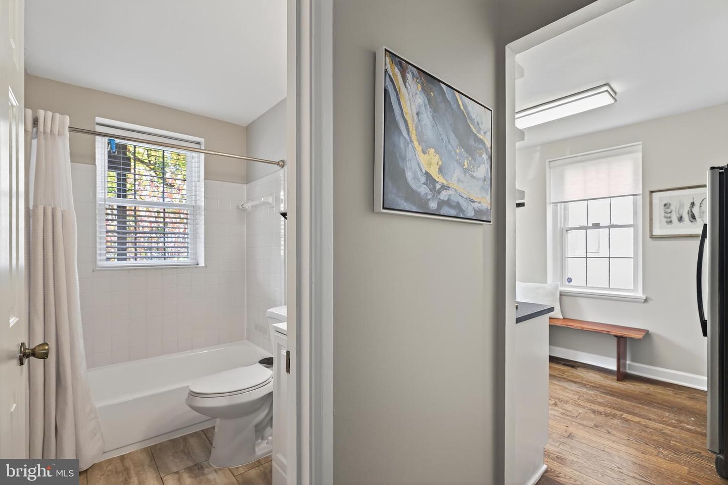 2942 S COLUMBUS ST #A2, ARLINGTON, Virginia 22206, 2 Bedrooms Bedrooms, ,2 BathroomsBathrooms,Residential,For sale,2942 S COLUMBUS ST #A2,VAAX2051268 MLS # VAAX2051268