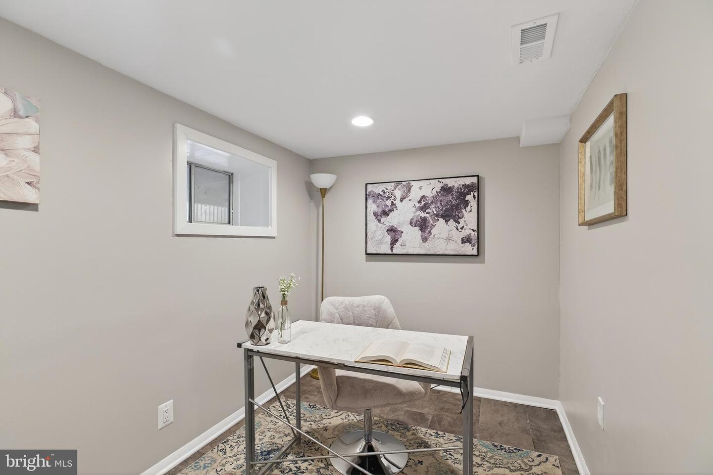 2942 S COLUMBUS ST #A2, ARLINGTON, Virginia 22206, 2 Bedrooms Bedrooms, ,2 BathroomsBathrooms,Residential,For sale,2942 S COLUMBUS ST #A2,VAAX2051268 MLS # VAAX2051268