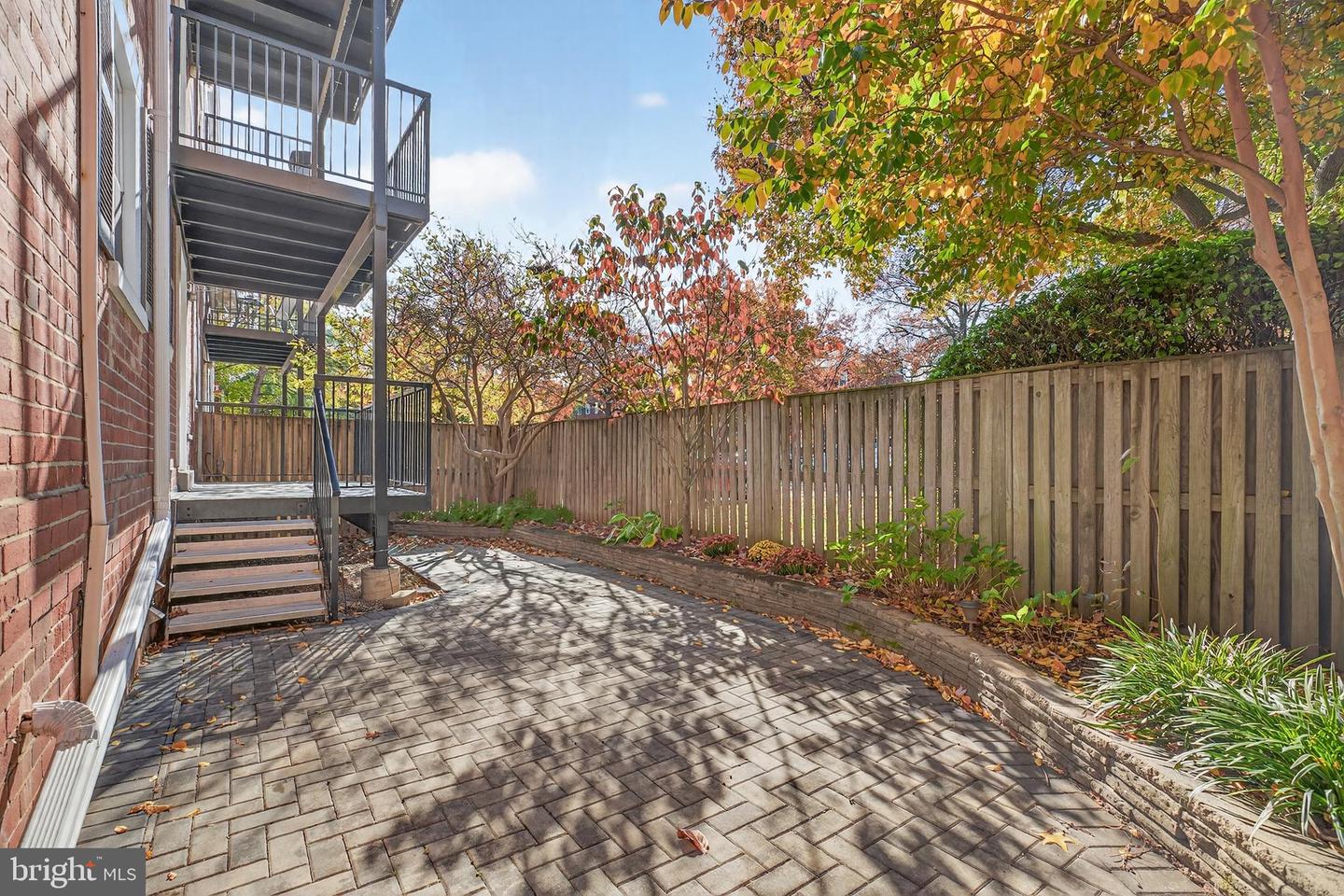 2942 S COLUMBUS ST #A2, ARLINGTON, Virginia 22206, 2 Bedrooms Bedrooms, ,2 BathroomsBathrooms,Residential,For sale,2942 S COLUMBUS ST #A2,VAAX2051268 MLS # VAAX2051268