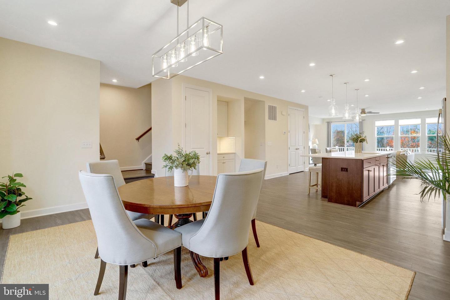 2535 JAMES DAVID WAY, ALEXANDRIA, Virginia 22306, 3 Bedrooms Bedrooms, ,3 BathroomsBathrooms,Residential,For sale,2535 JAMES DAVID WAY,VAFX2280628 MLS # VAFX2280628