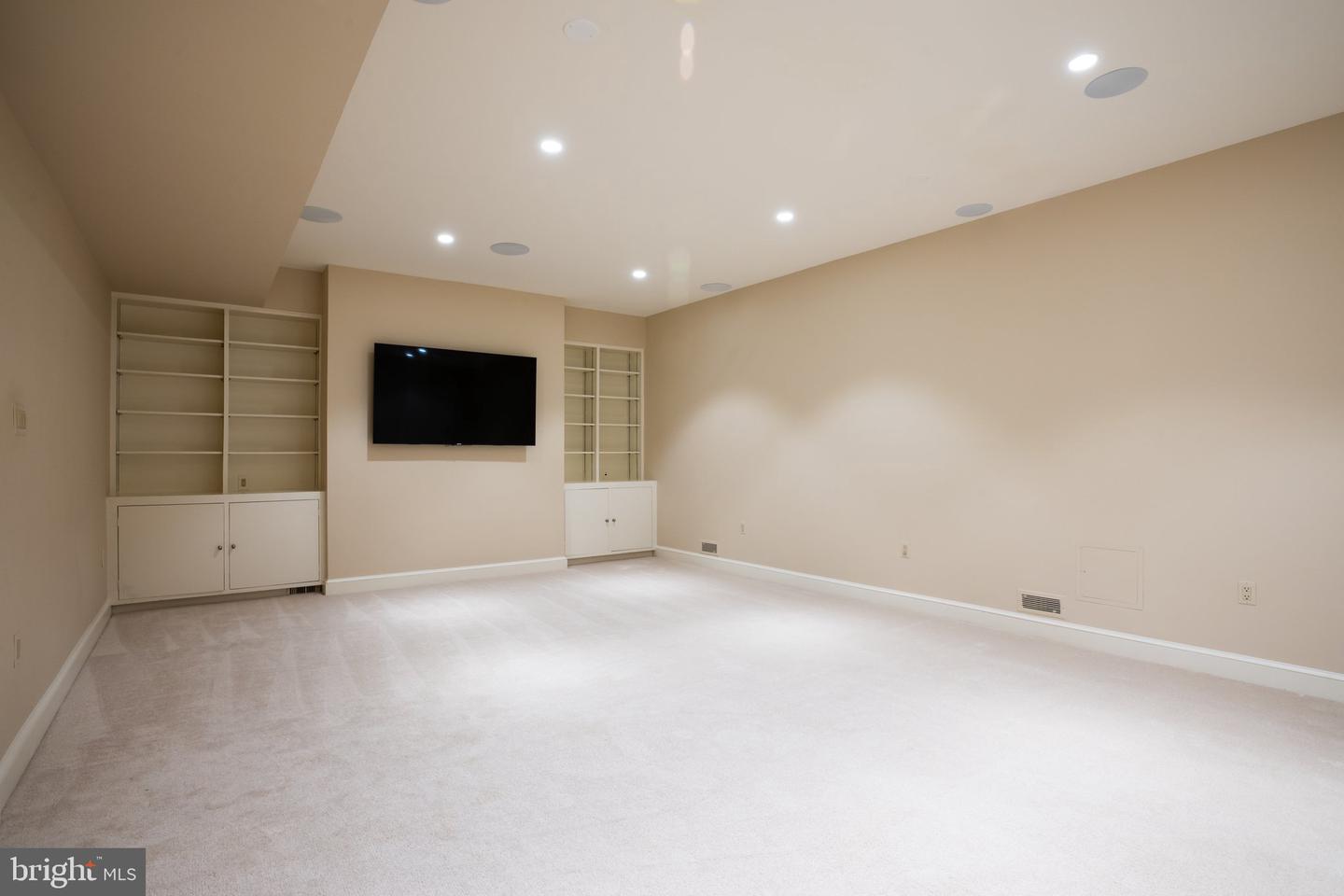 5431 POTOMAC AVE NW, WASHINGTON, District Of Columbia 20016, 5 Bedrooms Bedrooms, ,4 BathroomsBathrooms,Residential,For sale,5431 POTOMAC AVE NW,DCDC2234544 MLS # DCDC2234544 5431 POTOMAC AVE NW, WASHINGTON, District Of Columbia 20016, 5 Bedrooms Bedrooms, ,4 BathroomsBathrooms,Residential,For sale,5431 POTOMAC AVE NW,DCDC2234544 MLS # DCDC2234544