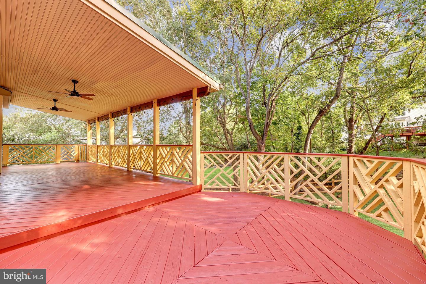 15313 SURREY HOUSE WAY, CENTREVILLE, Virginia 20120, 5 Bedrooms Bedrooms, ,4 BathroomsBathrooms,Residential,For sale,15313 SURREY HOUSE WAY,VAFX2282372 MLS # VAFX2282372