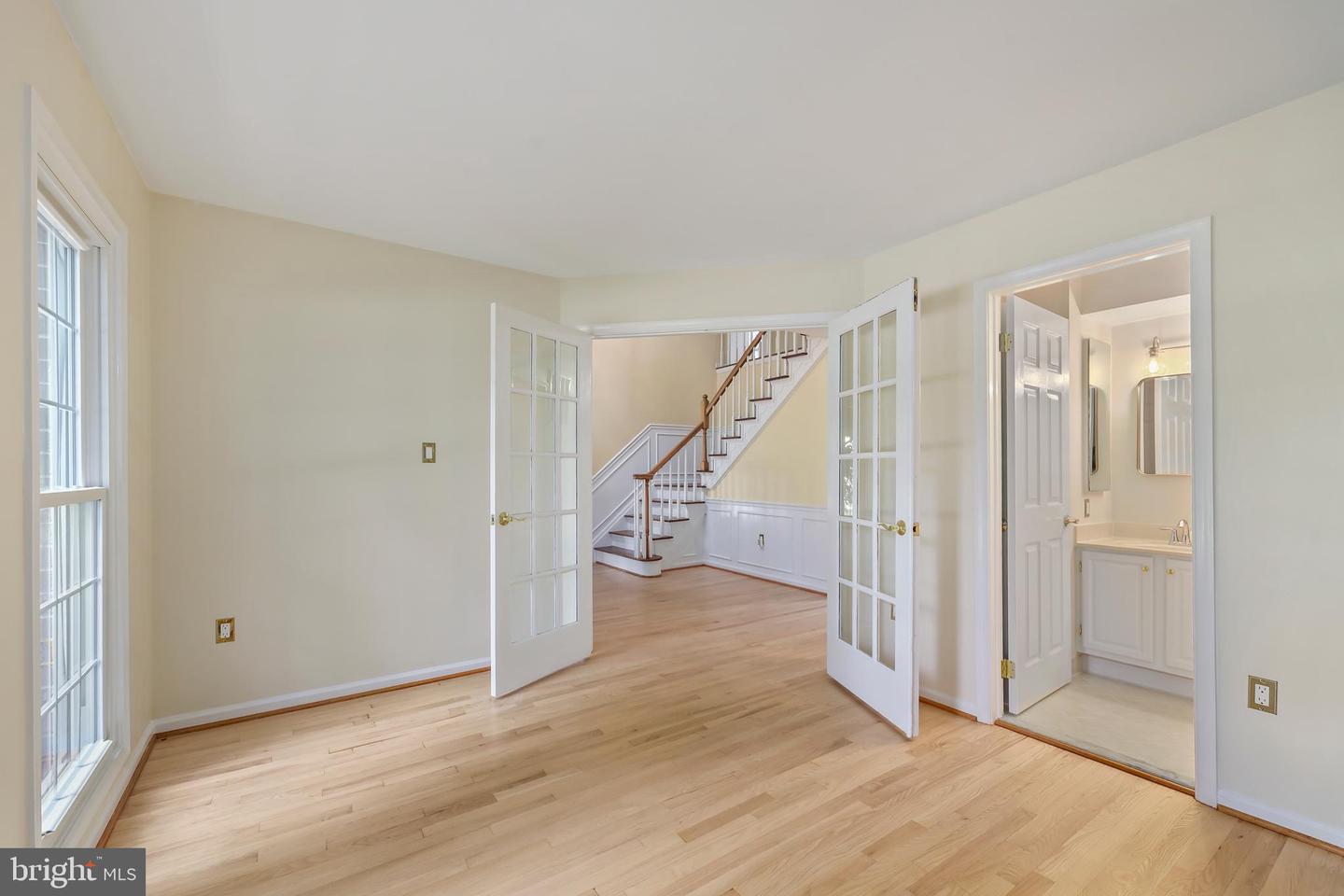 15313 SURREY HOUSE WAY, CENTREVILLE, Virginia 20120, 5 Bedrooms Bedrooms, ,4 BathroomsBathrooms,Residential,For sale,15313 SURREY HOUSE WAY,VAFX2282372 MLS # VAFX2282372