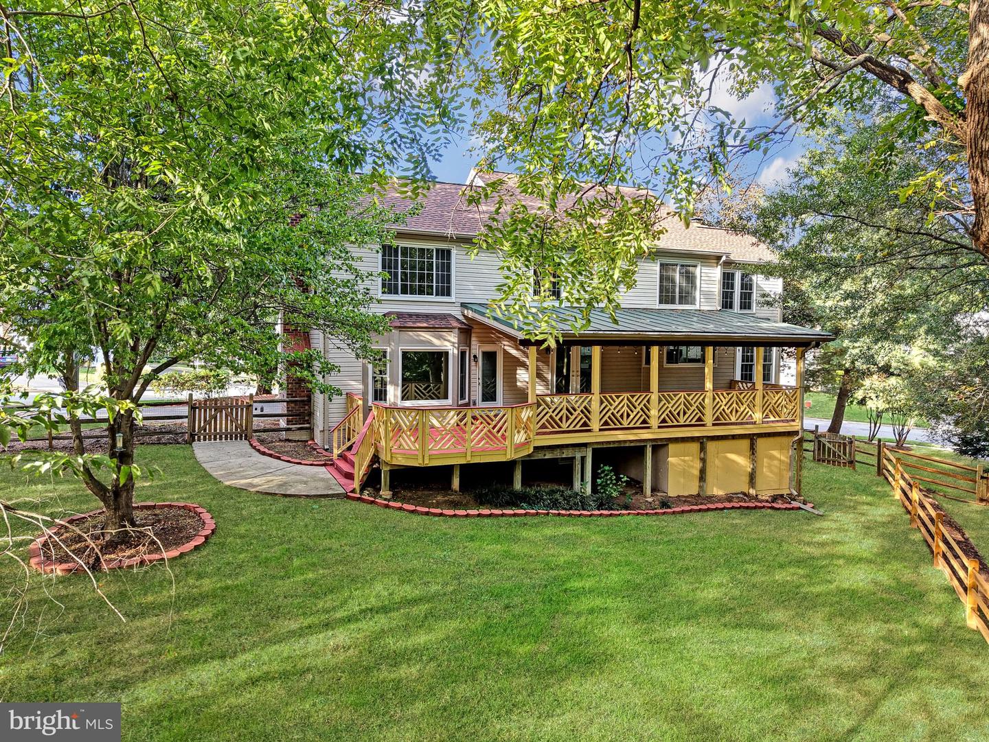 15313 SURREY HOUSE WAY, CENTREVILLE, Virginia 20120, 5 Bedrooms Bedrooms, ,4 BathroomsBathrooms,Residential,For sale,15313 SURREY HOUSE WAY,VAFX2282372 MLS # VAFX2282372