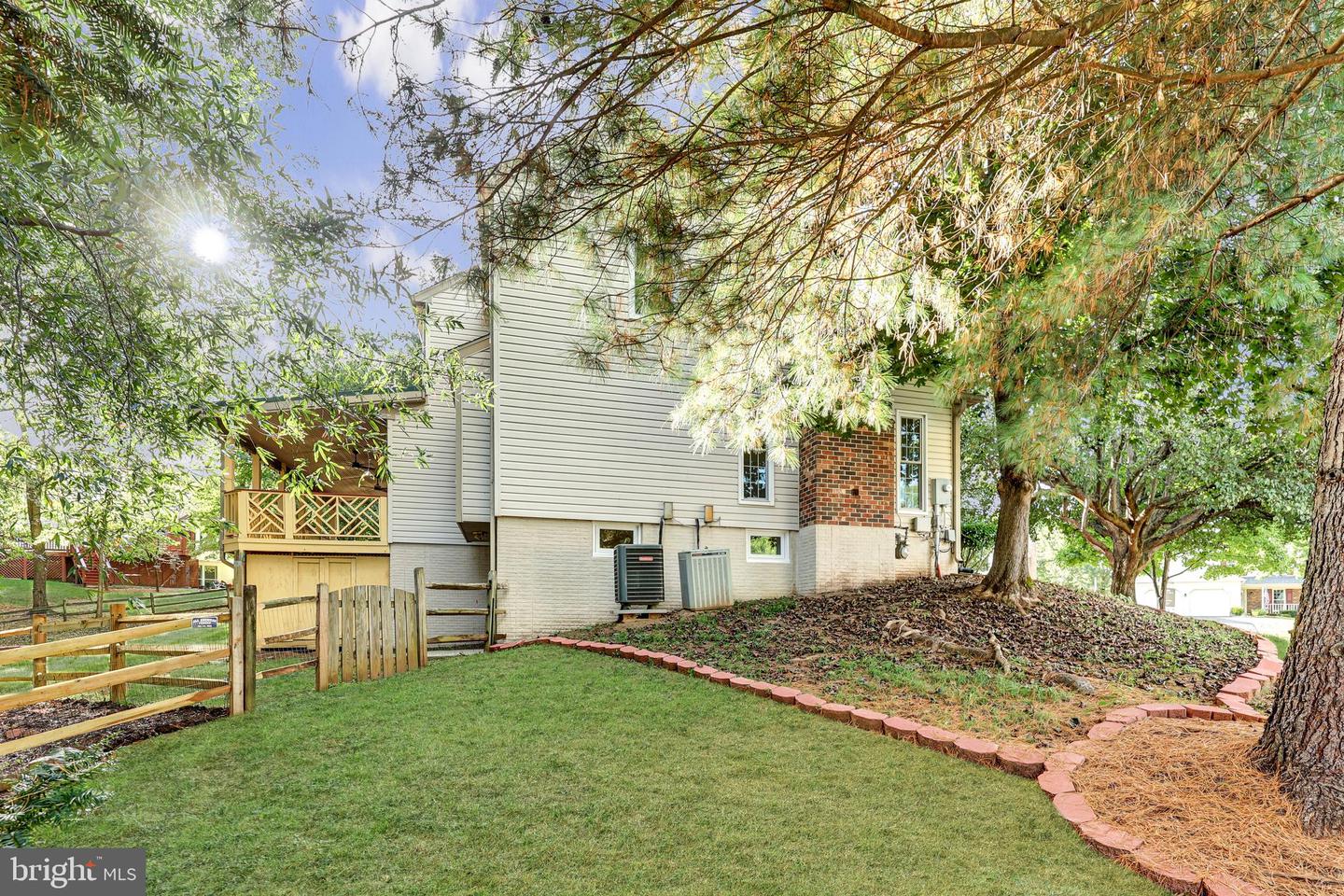 15313 SURREY HOUSE WAY, CENTREVILLE, Virginia 20120, 5 Bedrooms Bedrooms, ,4 BathroomsBathrooms,Residential,For sale,15313 SURREY HOUSE WAY,VAFX2282372 MLS # VAFX2282372