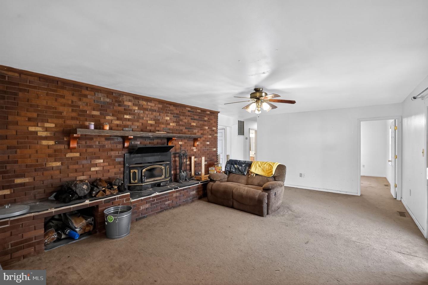 6226 GWENDOLYN DR, MANASSAS, Virginia 20112, 5 Bedrooms Bedrooms, ,3 BathroomsBathrooms,Residential,For sale,6226 GWENDOLYN DR,VAPW2109394 MLS # VAPW2109394