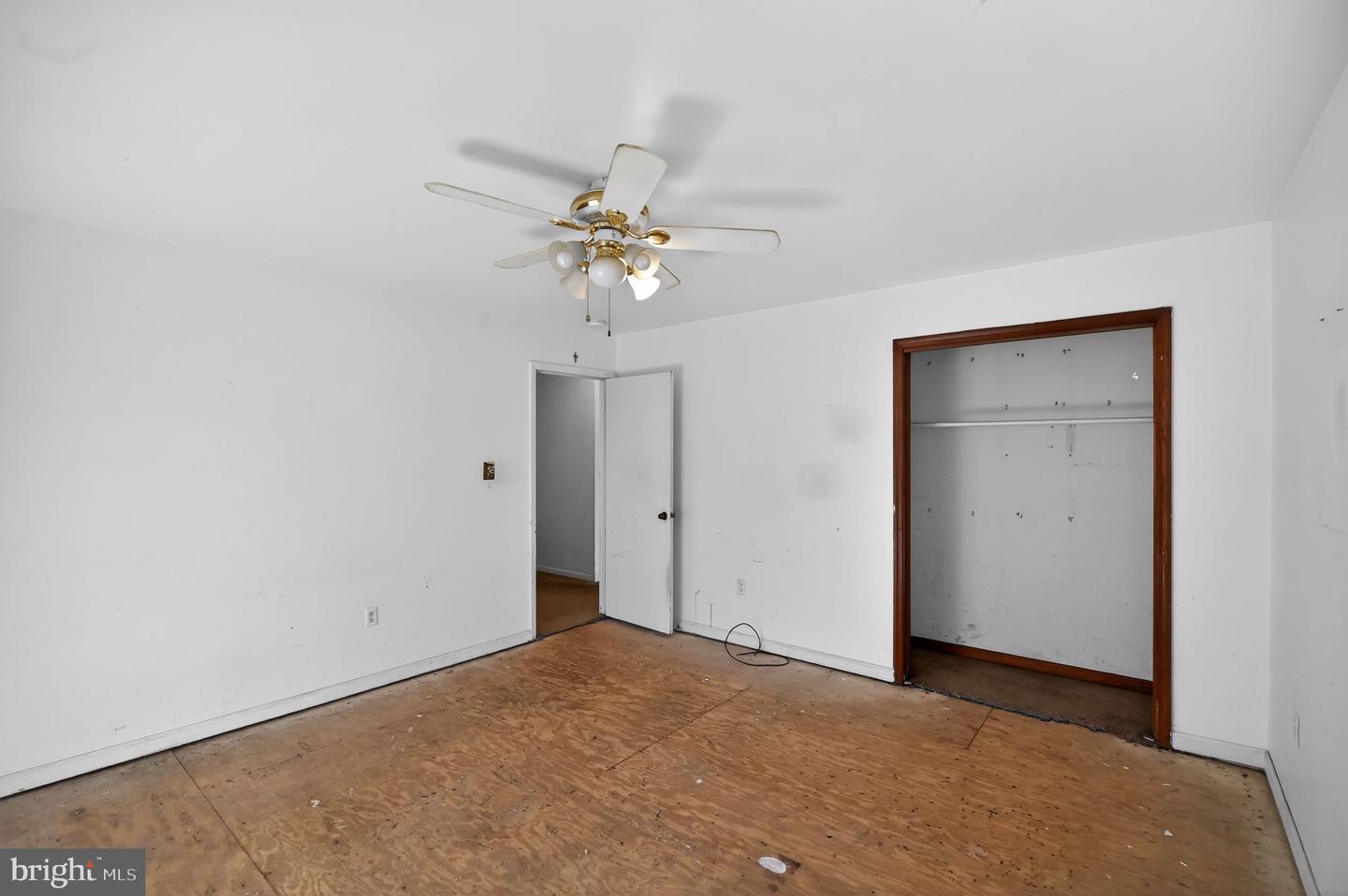 6226 GWENDOLYN DR, MANASSAS, Virginia 20112, 5 Bedrooms Bedrooms, ,3 BathroomsBathrooms,Residential,For sale,6226 GWENDOLYN DR,VAPW2109394 MLS # VAPW2109394